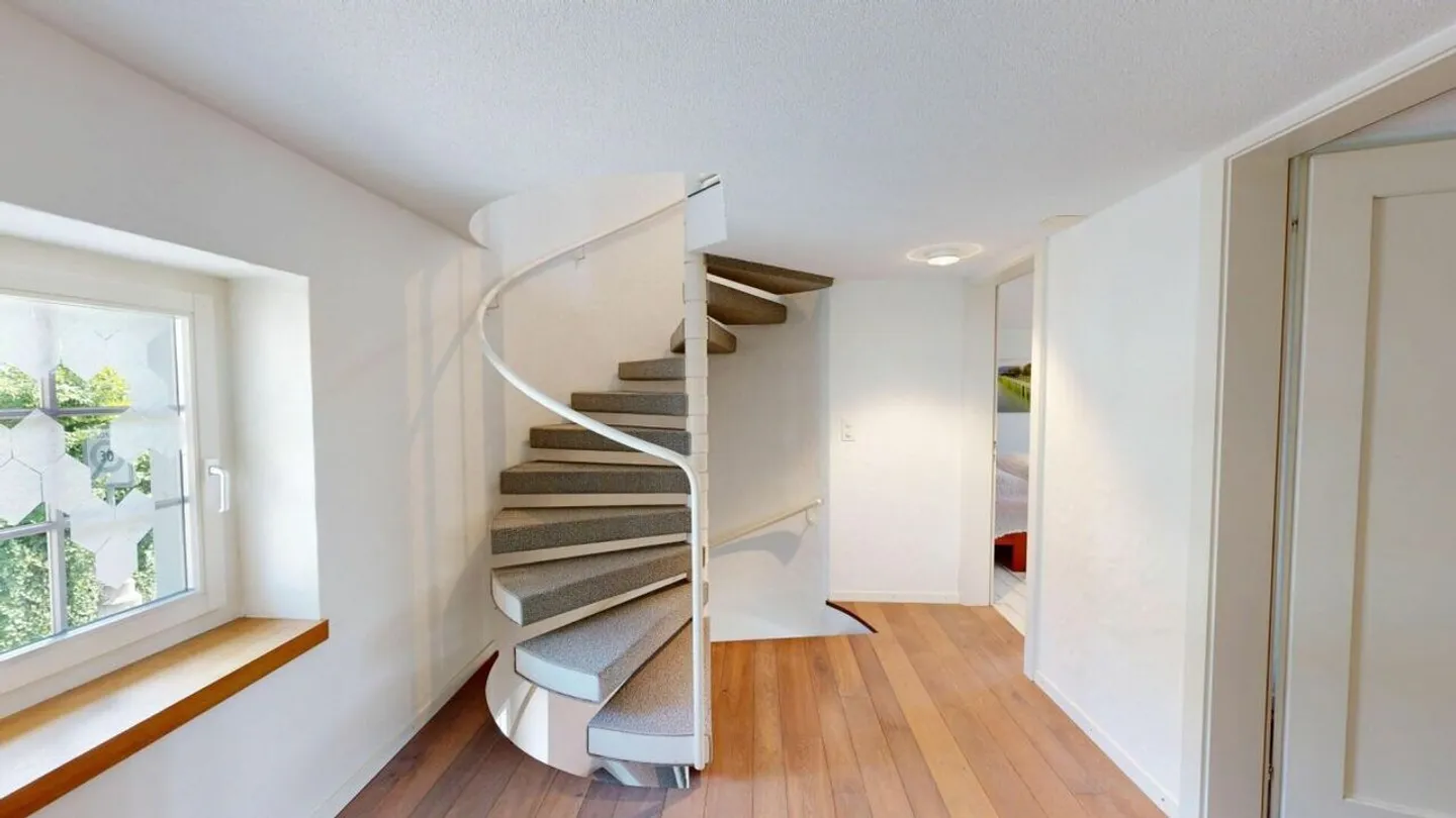 Charming Corner House with Character - Living Between Nostalgia and Modernity - Photo 9 of 23