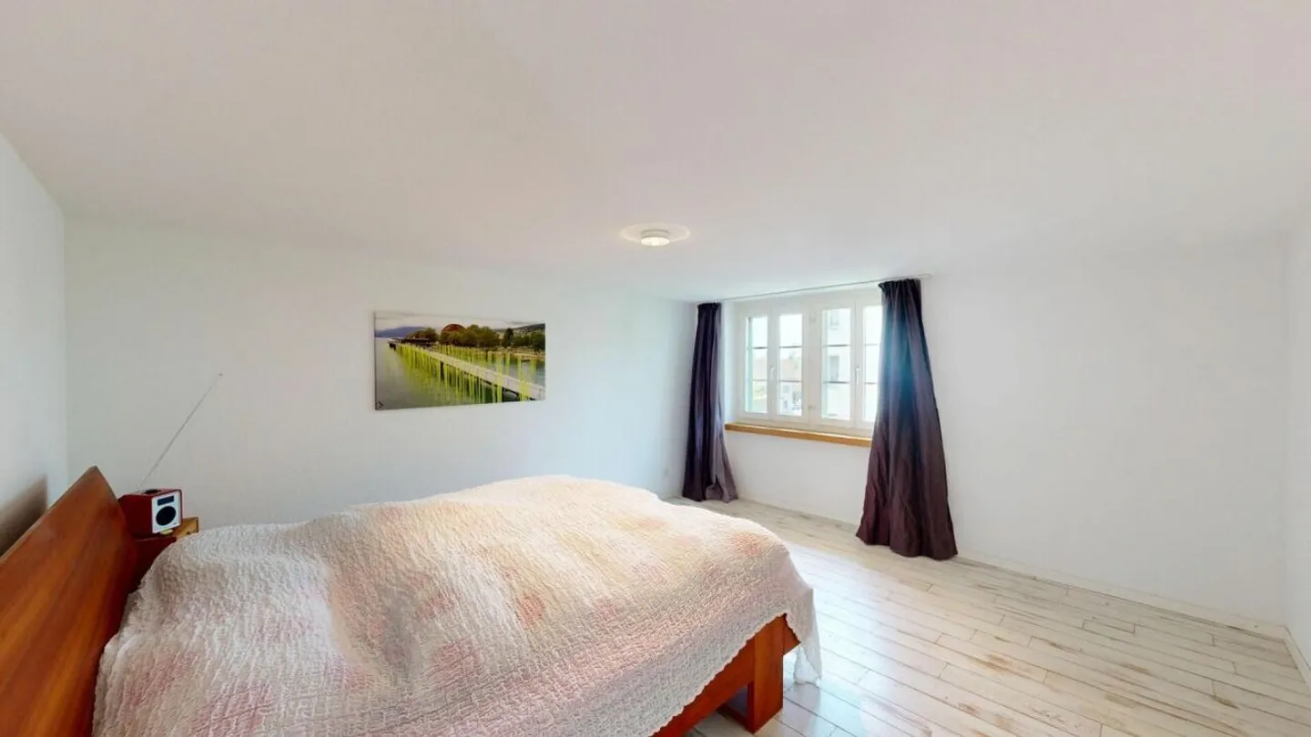 Charming Corner House with Character - Living Between Nostalgia and Modernity - Photo 10 of 23