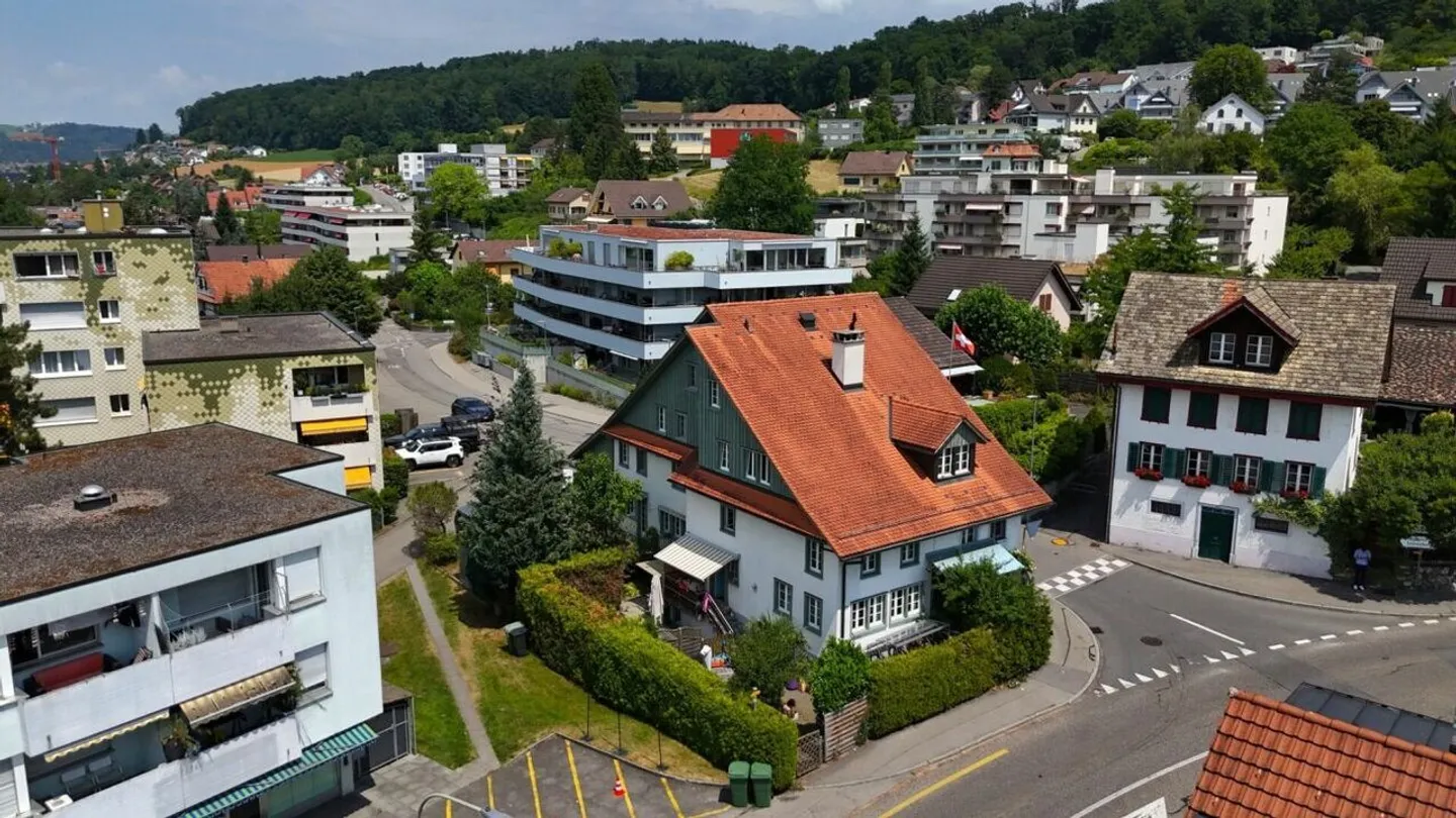 Charming Corner House with Character - Living Between Nostalgia and Modernity - Photo 21 of 23