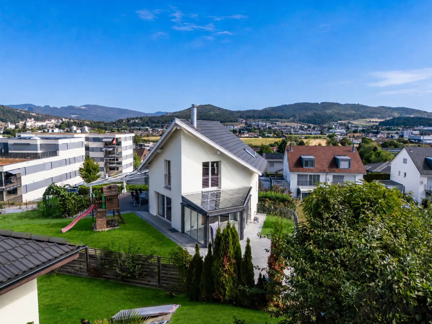 Charming Family Home in Rothrist - Photo 13 of 14