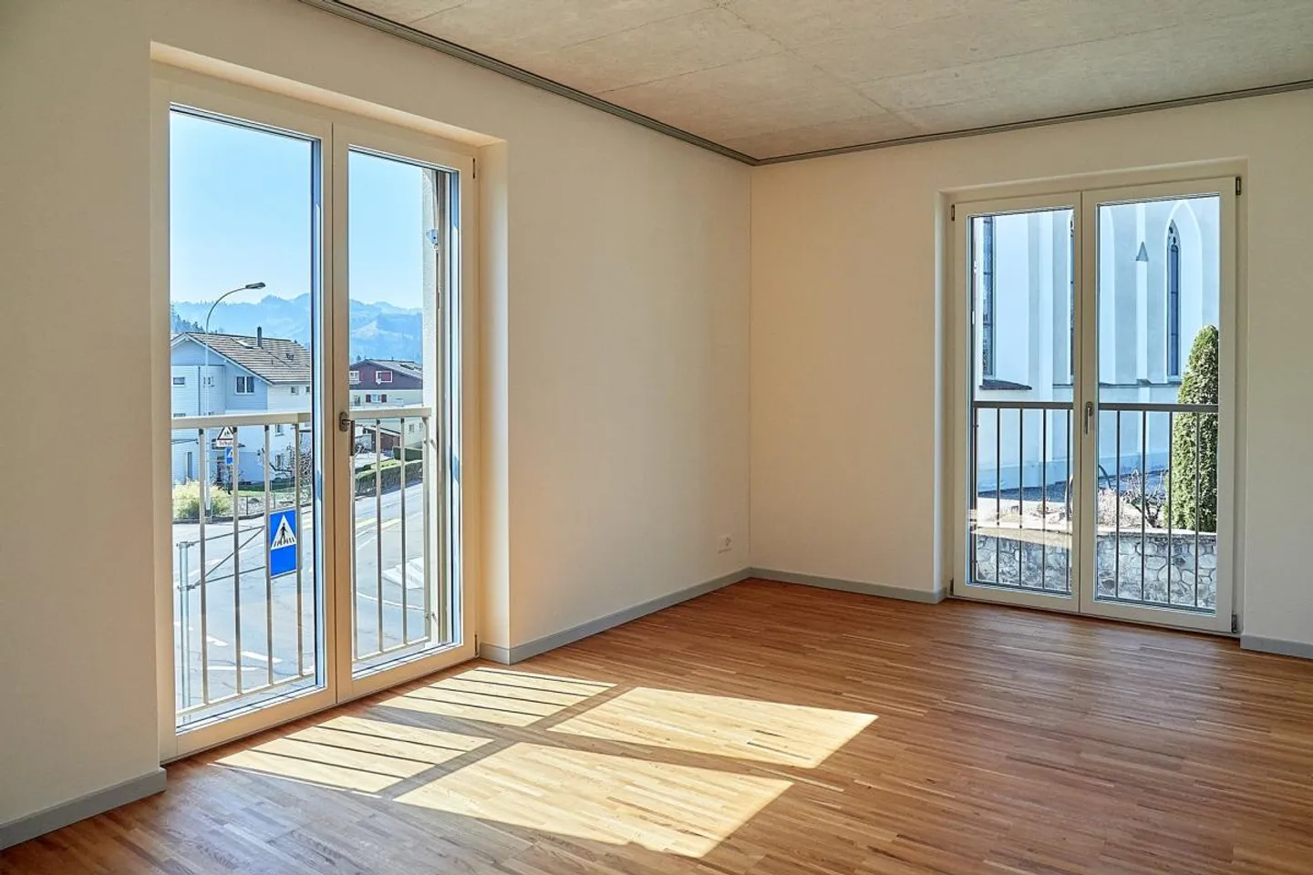 Appartamento moderno di 3,5 stanze - vivere a contatto con la natura con panorama montano - Foto 7 di 10