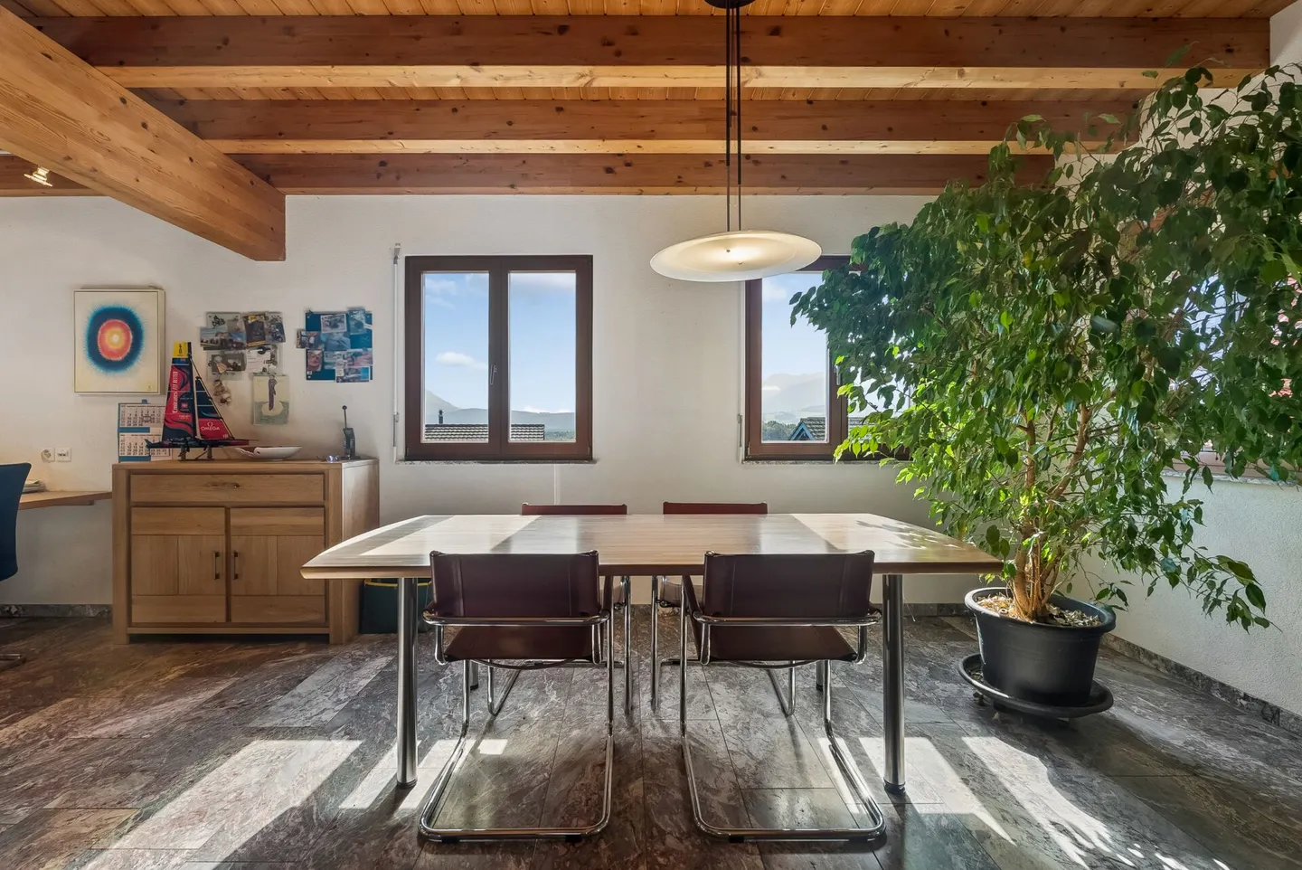 Maison spacieuse avec vue sur la vallée du Rhin - Photo 5 sur 10