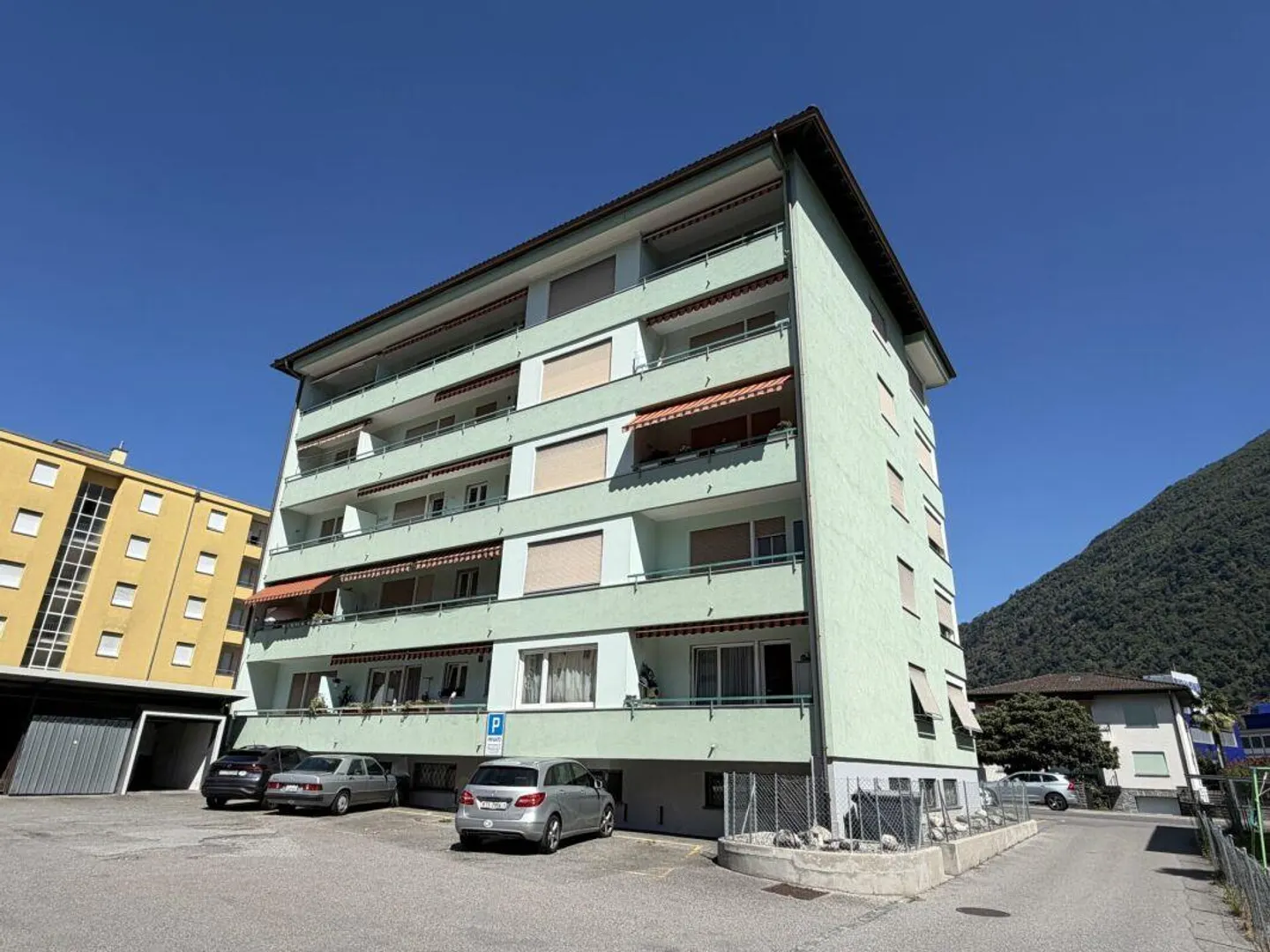 A vendre à Losone, appartement d'angle ensoleillé et central - Photo 1 sur 12