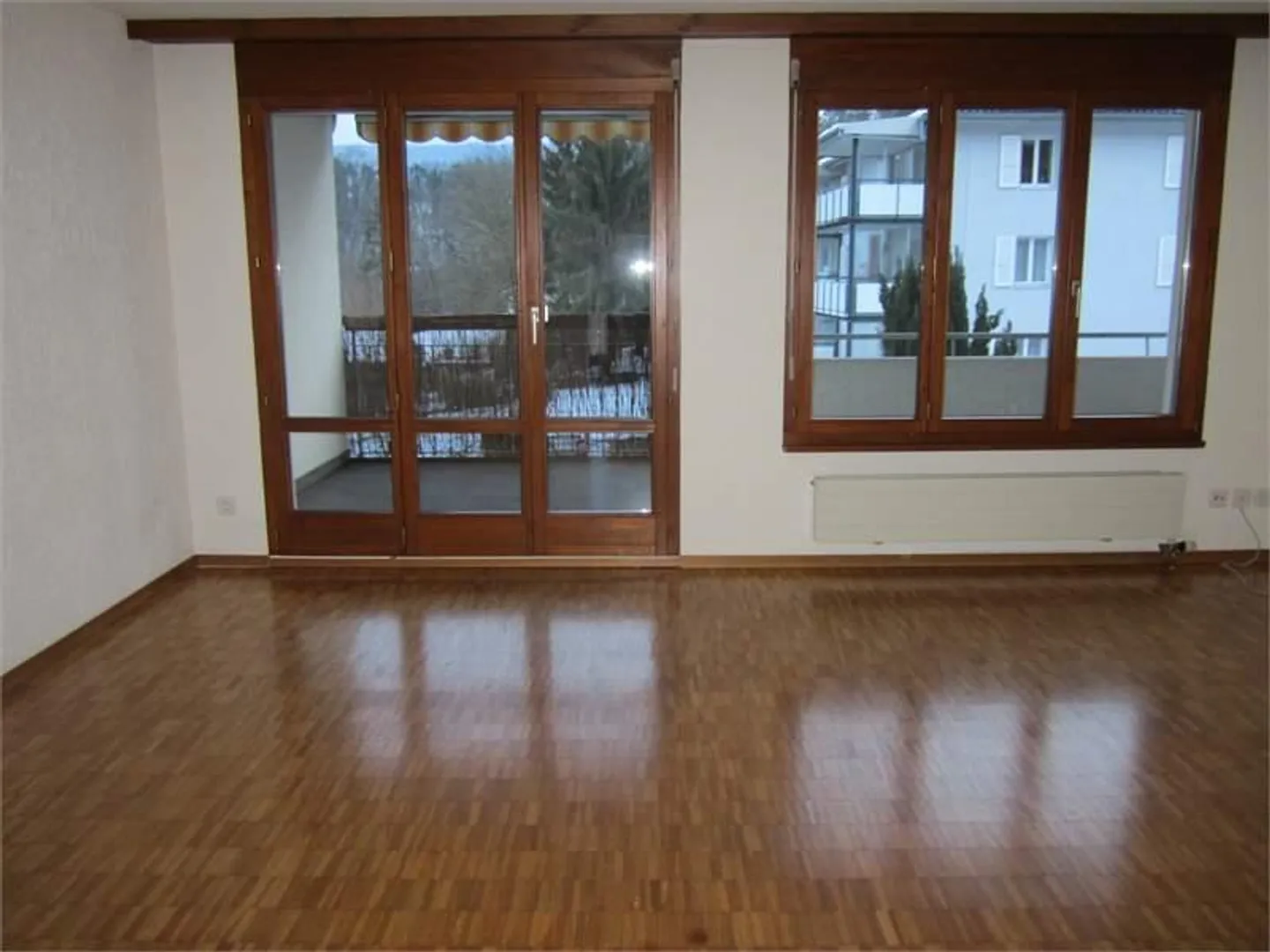 Appartamento duplex di 4,5 stanze nel verde - Foto 2 di 4