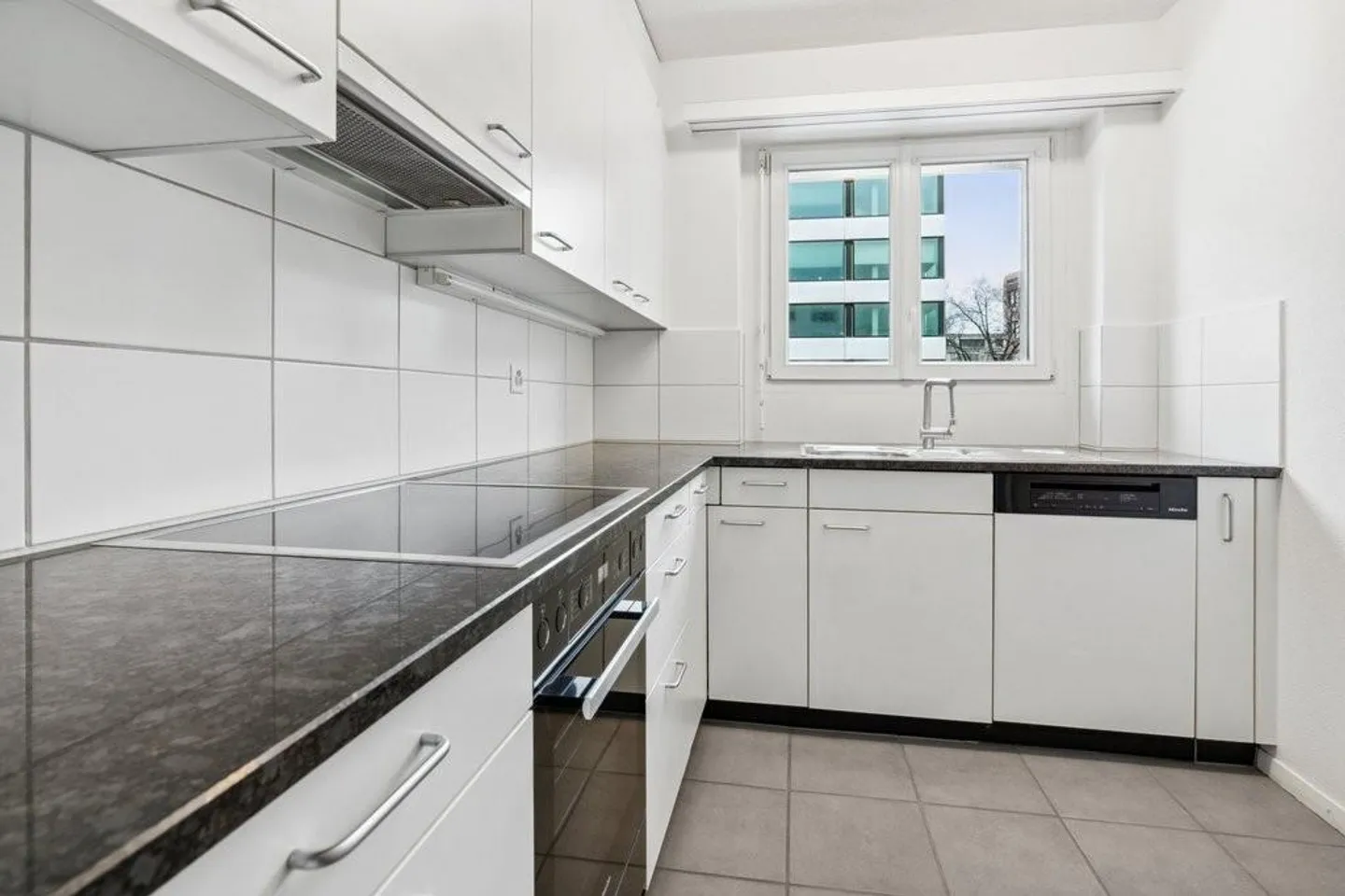 Zentrales Apartment in Altstetten - Foto 2 von 9