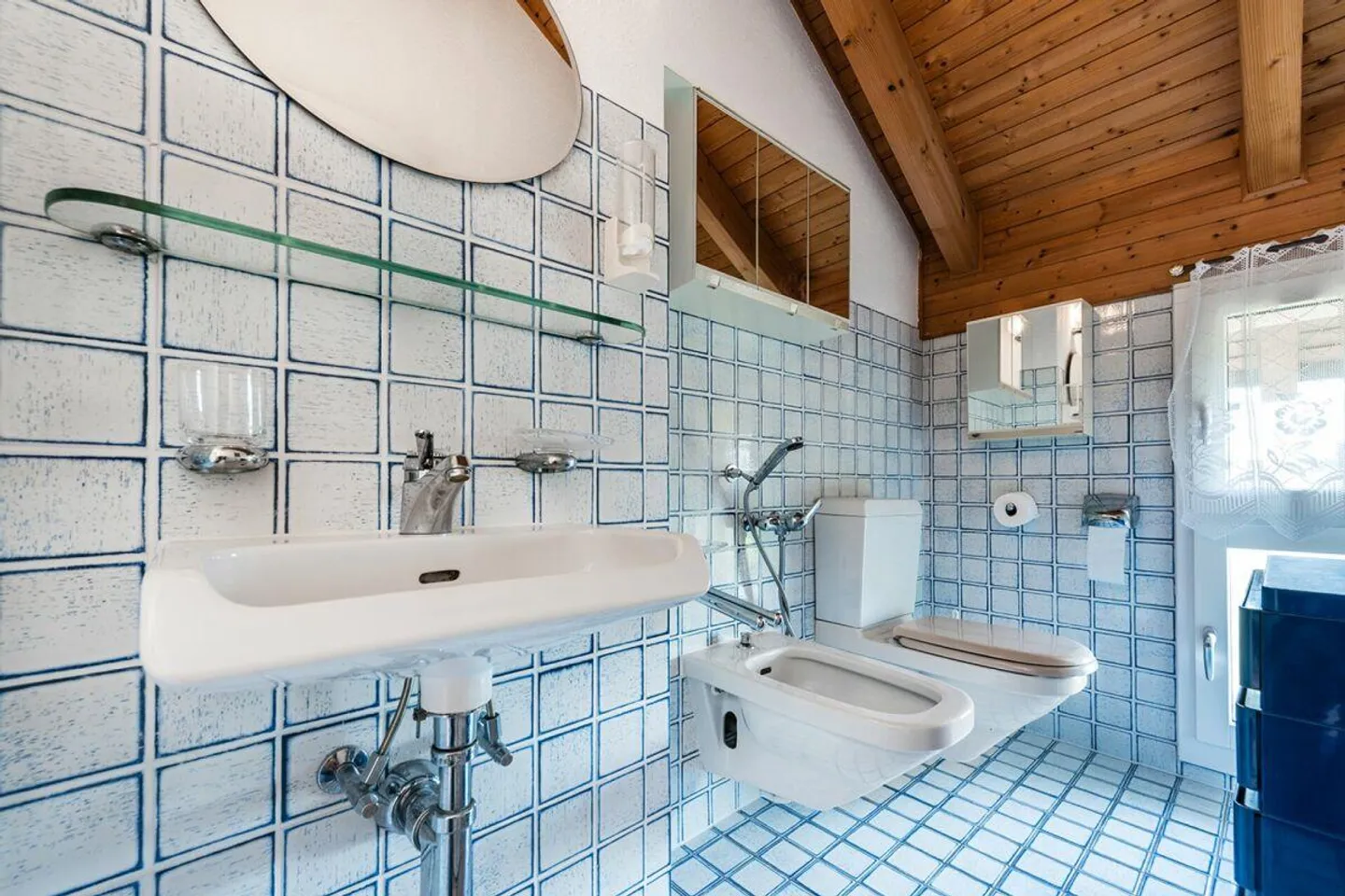 Green, spacious, secure - Your new home - Photo 10 of 16