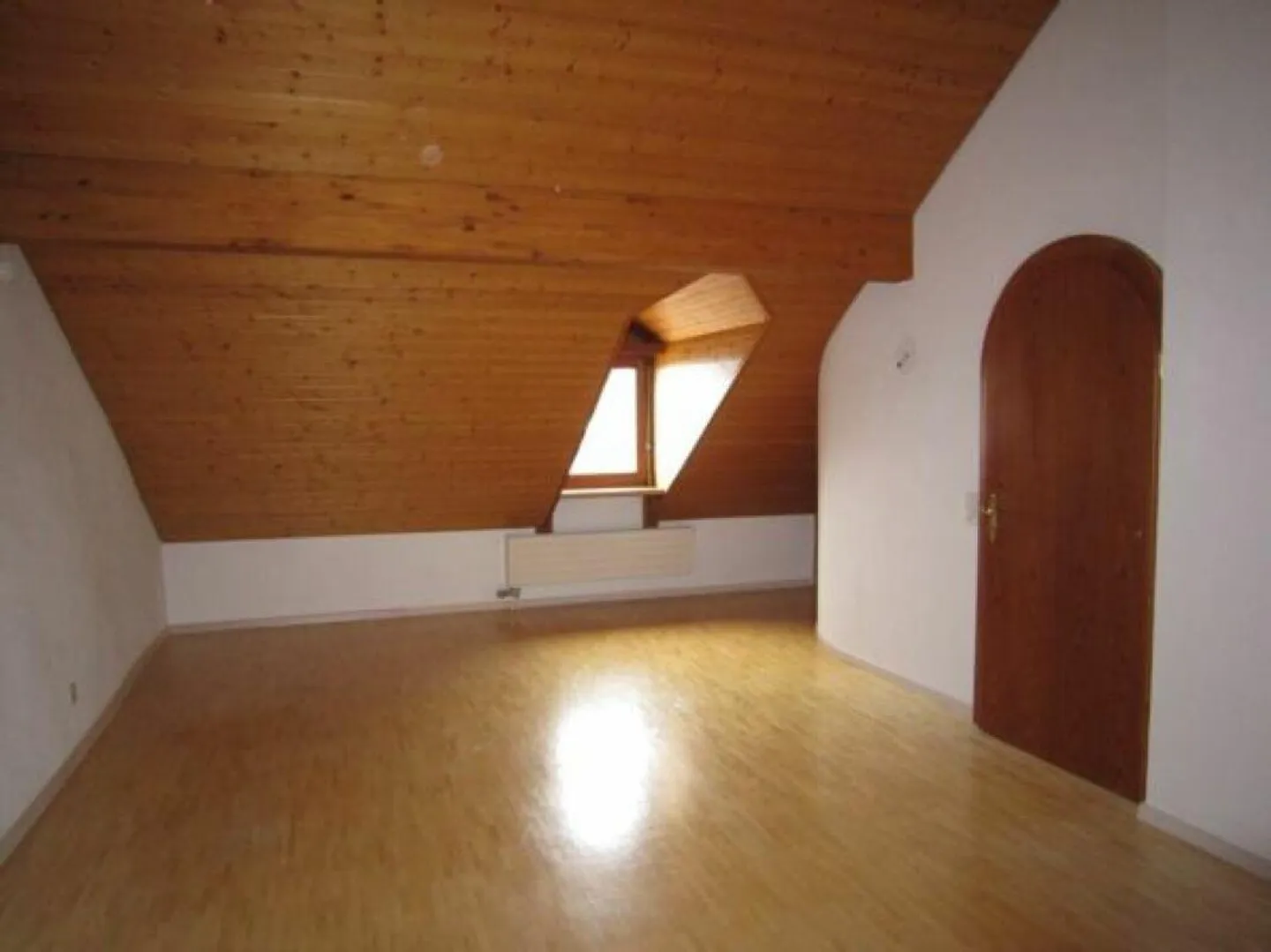 Vue sur le lac et la promenade - Photo 9 sur 13