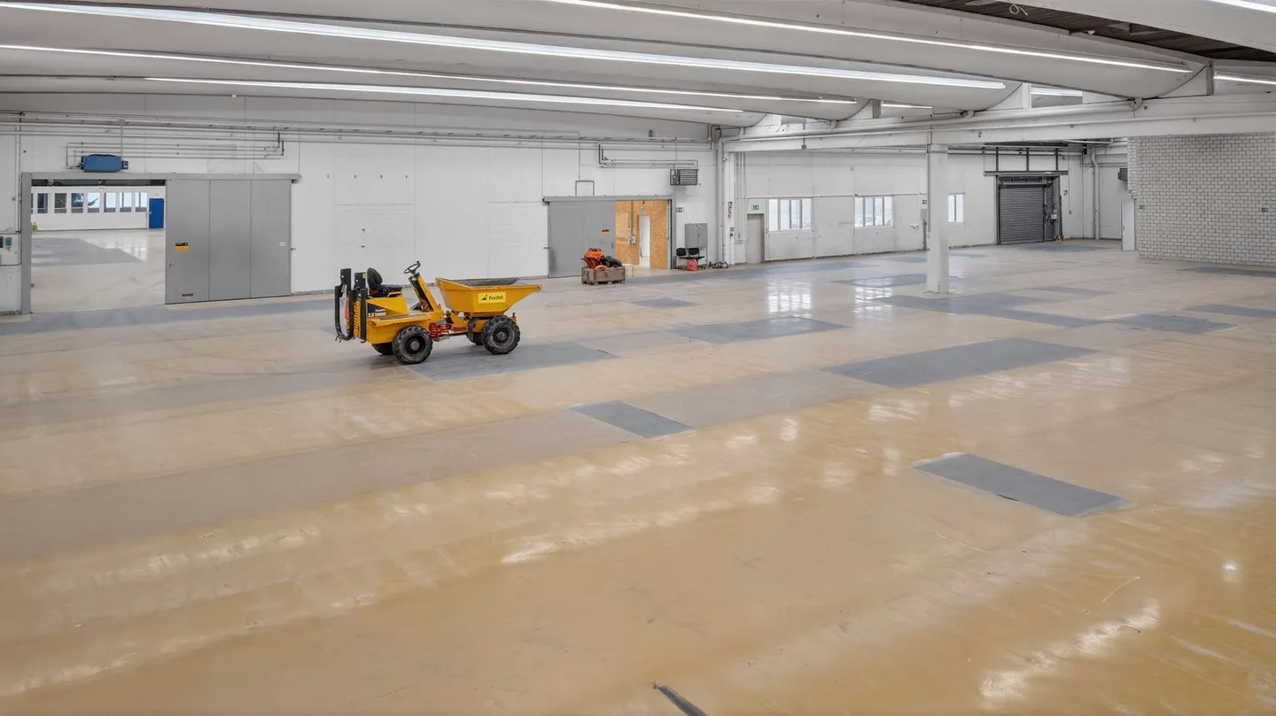 Propriété industrielle à Zug - Photo 3 sur 12