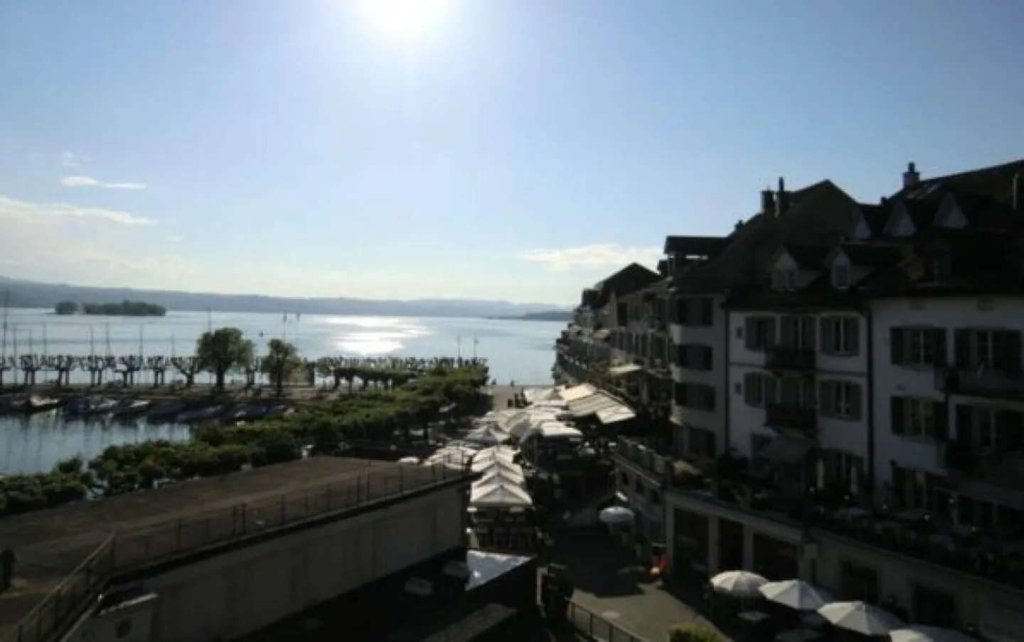 Vue sur le lac et la promenade - Photo 12 sur 13