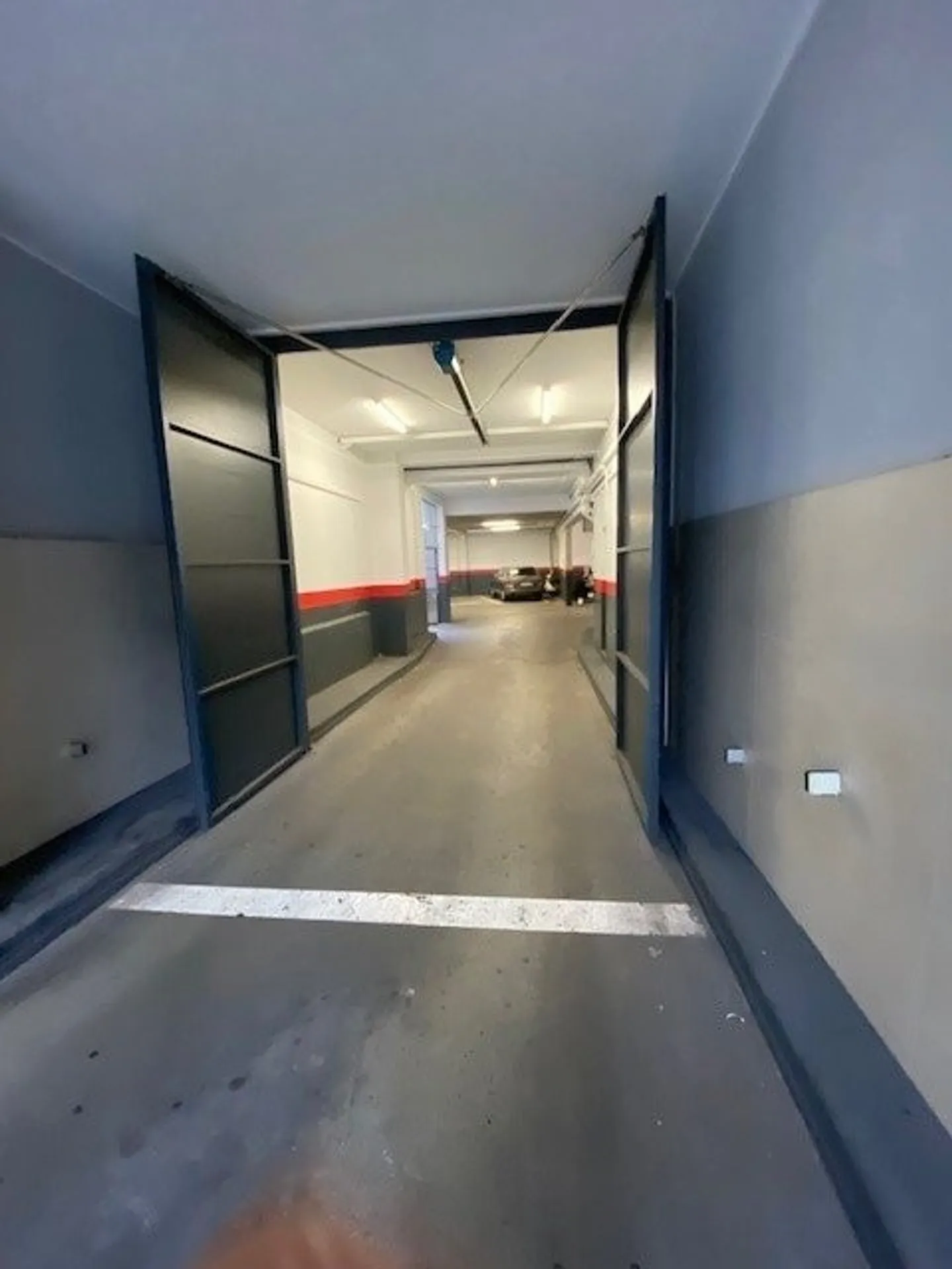 Posto auto coperto - Foto 3 di 4