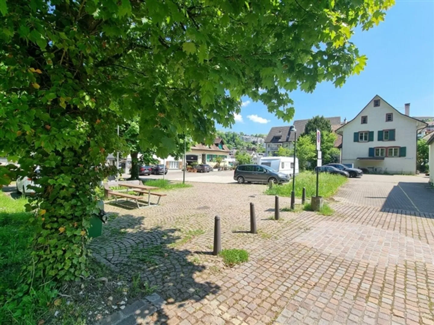 Large Single-Family Home with Renovation Potential! - Photo 6 of 20