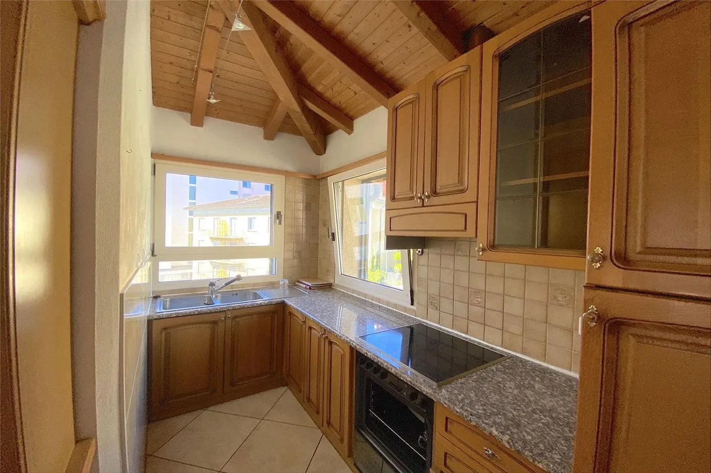 Residential Building - Photo 8 of 13