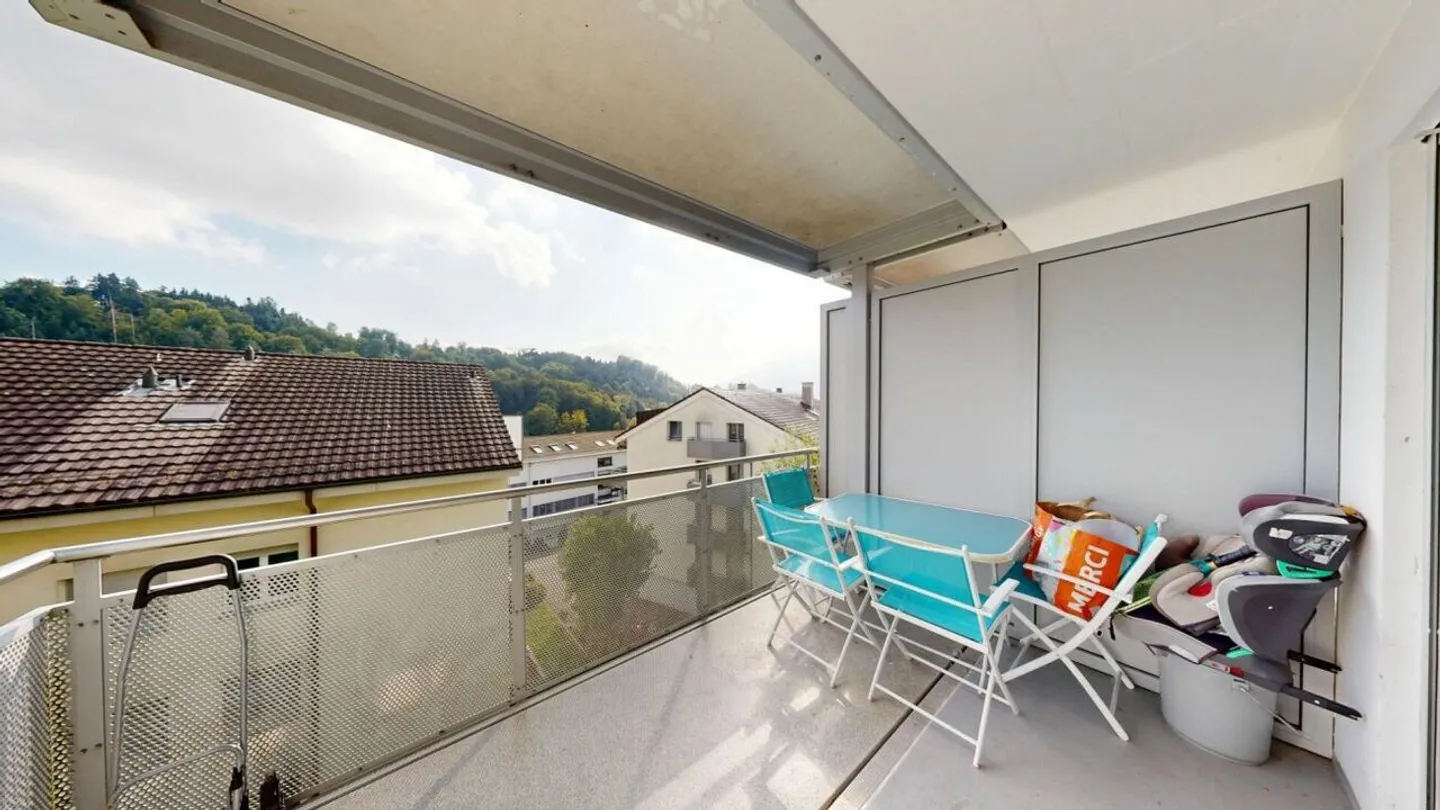 La tua nuova casa a Lucerna: Appartamento confortevole di 3,5 locali con balcone - Foto 2 di 10