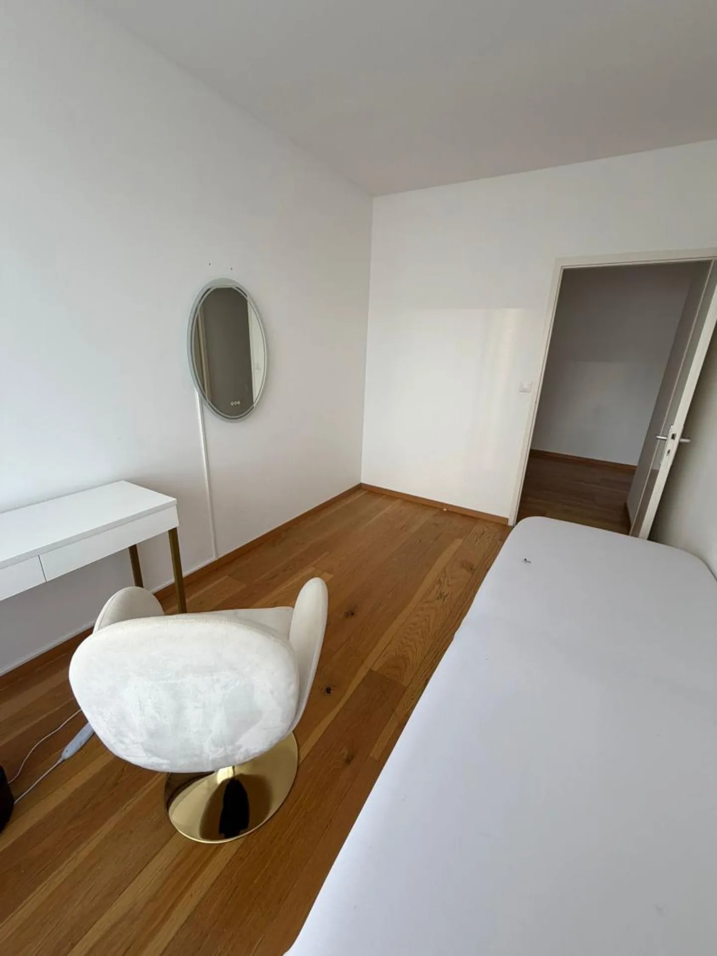 Appartamento 4 locali - Foto 1 di 16