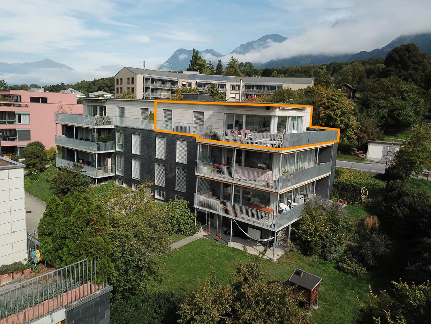 Beautiful penthouse apartment in the orchard in Masans - Photo 1 of 12