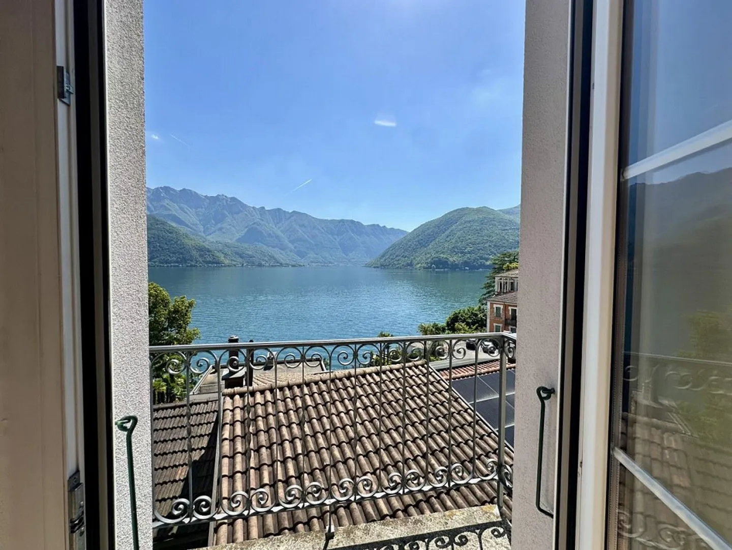 EINFAMILIENHAUS 4.5 ZIMMER MIT ATEMBERAUBENDEM BLICK AUF DEN SEE - Foto 5 von 13