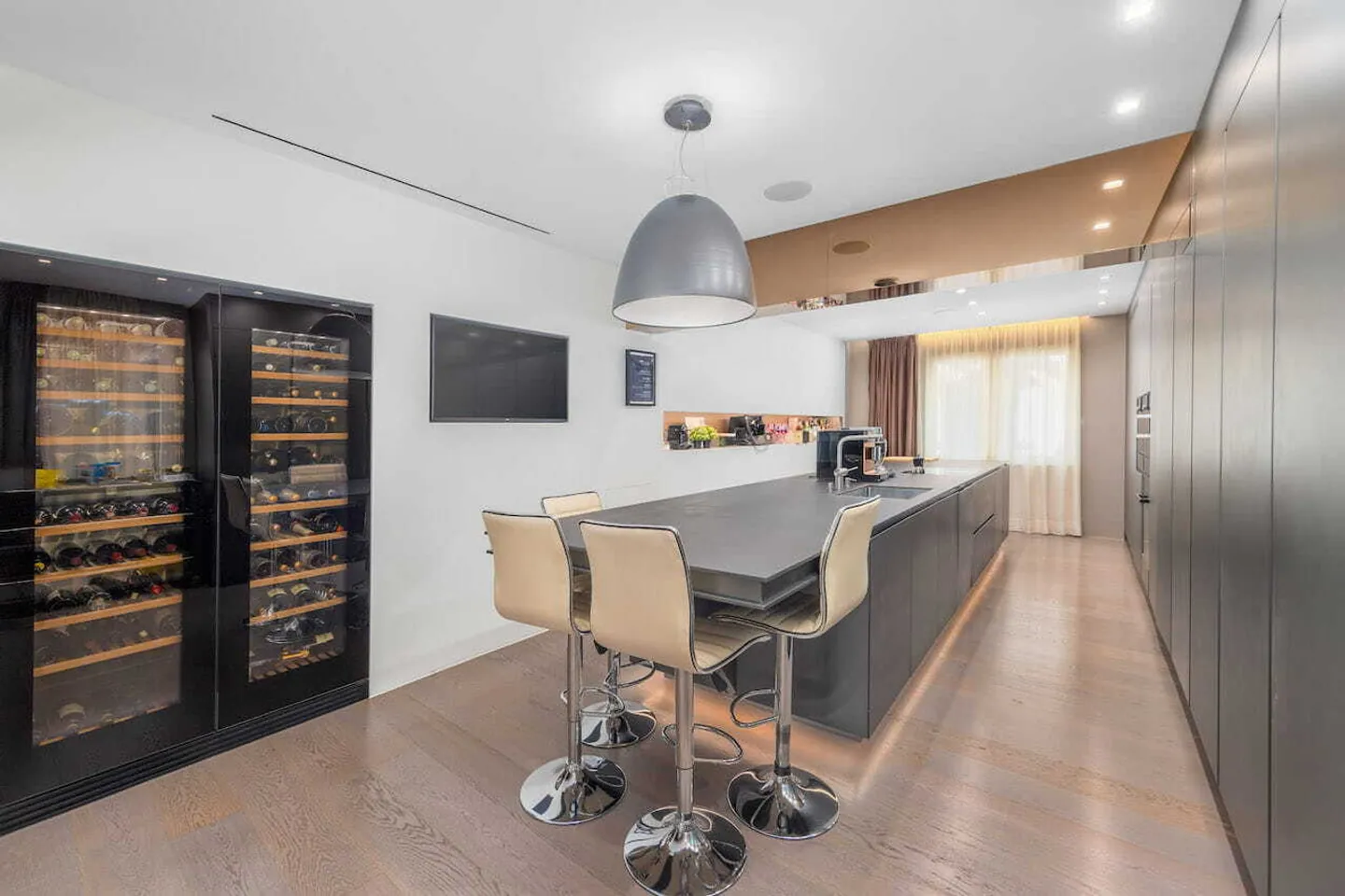 Appartement magnifique avec vue sur le lac au centre - Photo 4 sur 13