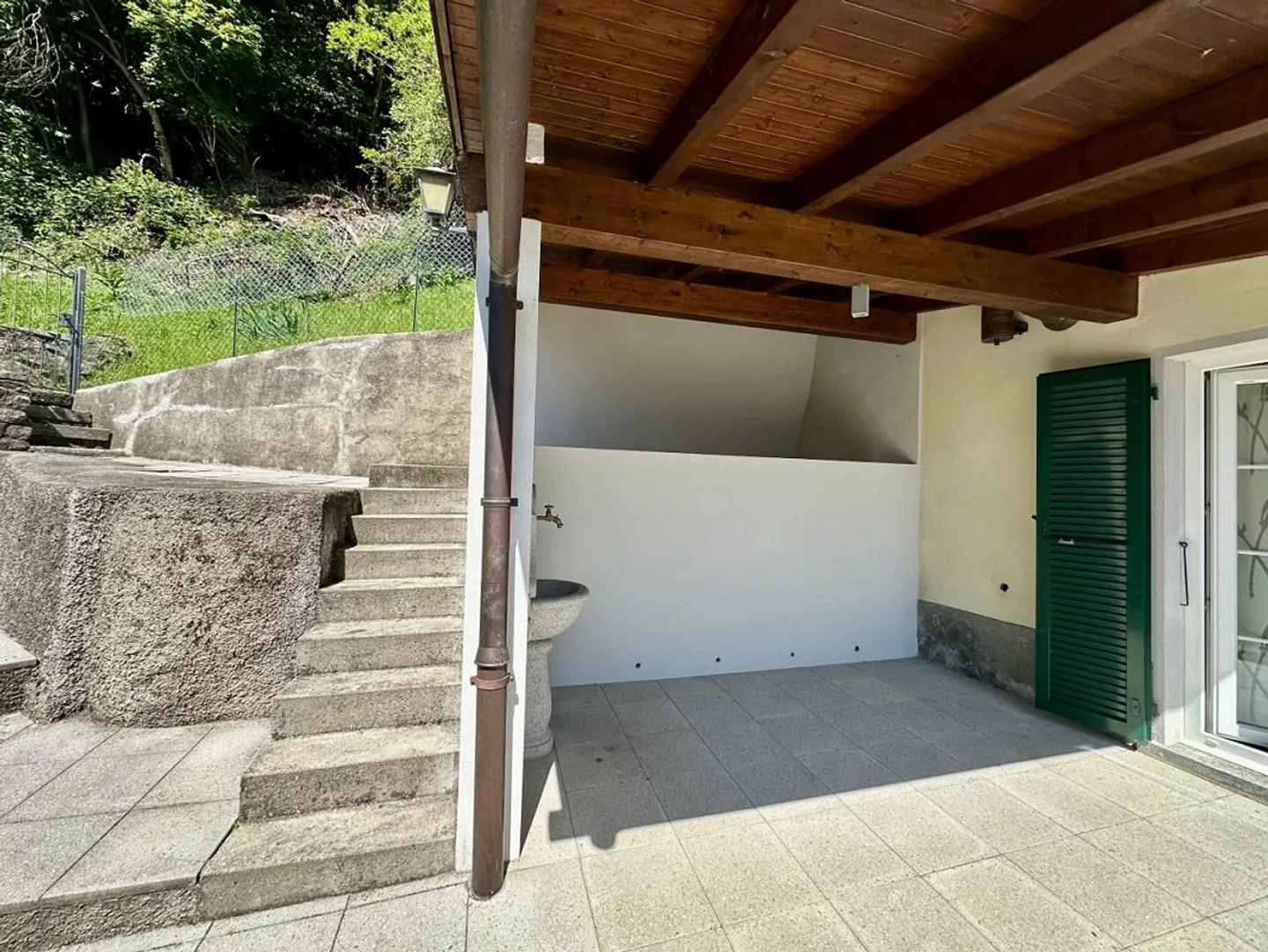 EINFAMILIENHAUS 4.5 ZIMMER MIT ATEMBERAUBENDEM BLICK AUF DEN SEE - Foto 6 von 13