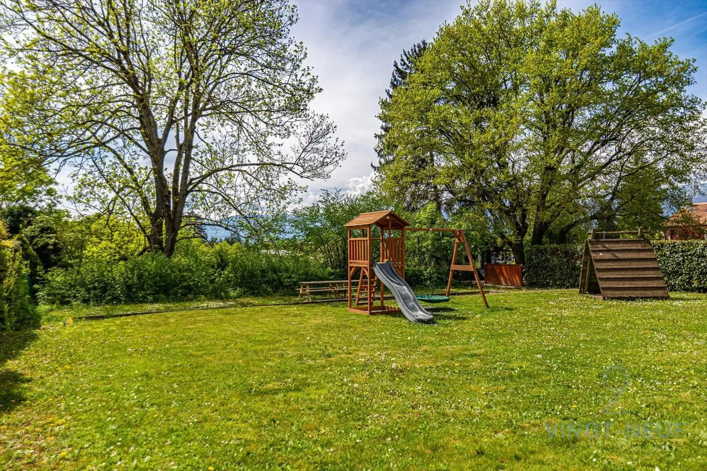 Ideal for a family - 5-room house with garden - Photo 12 of 12