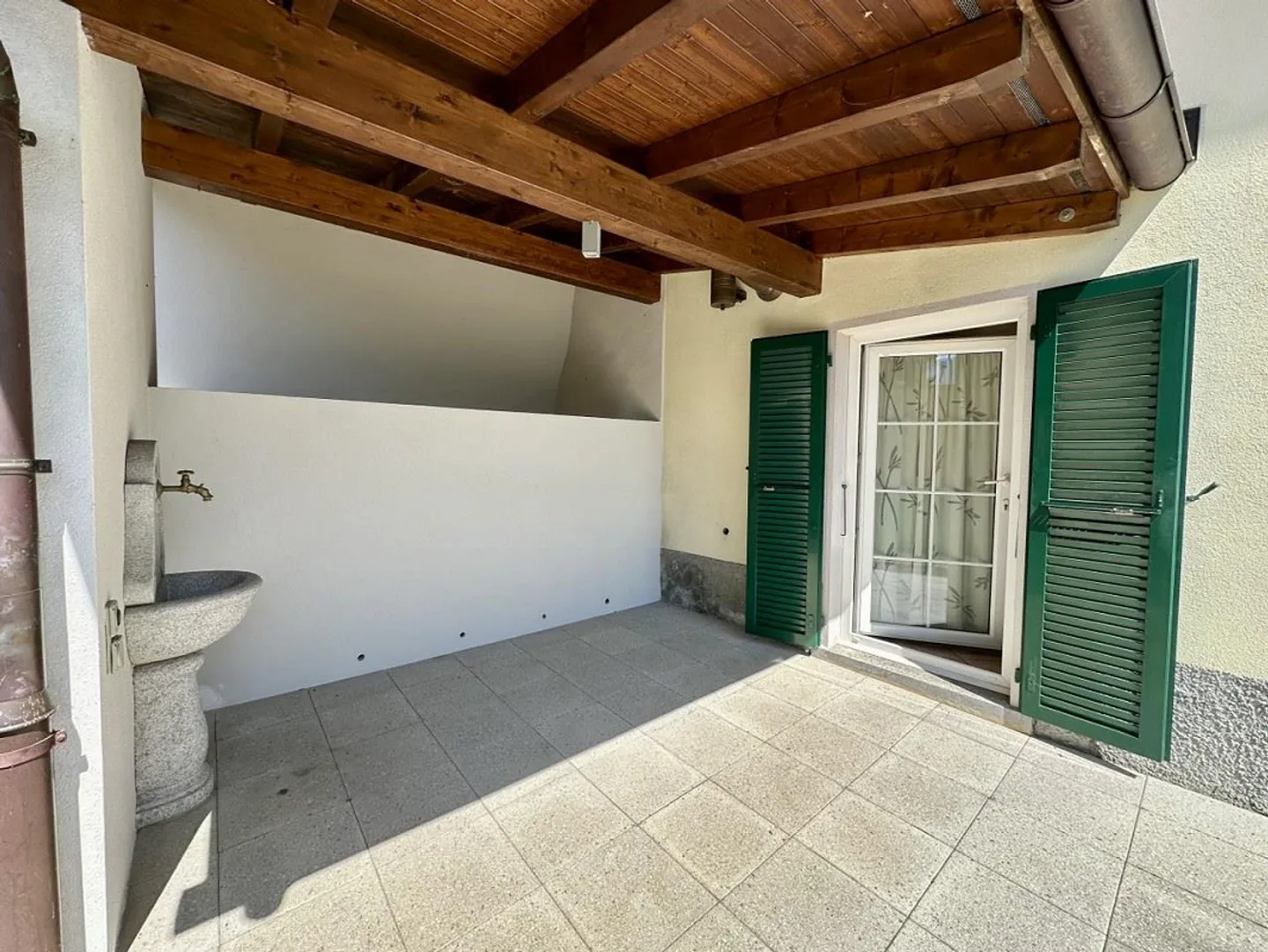 EINFAMILIENHAUS 4.5 ZIMMER MIT ATEMBERAUBENDEM BLICK AUF DEN SEE - Foto 7 von 13
