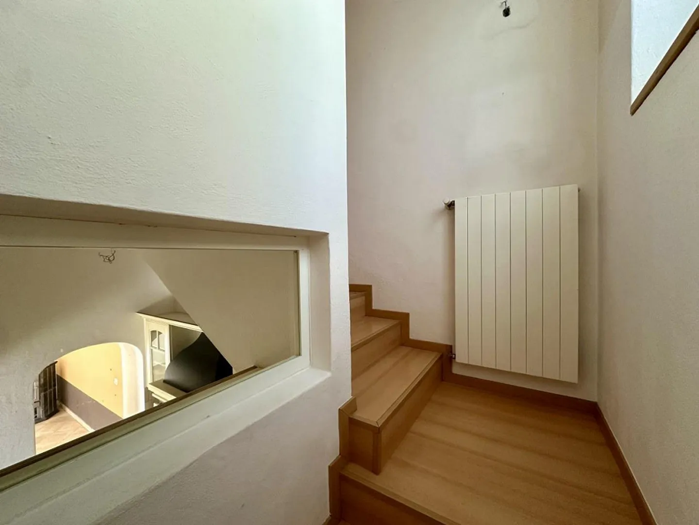 EINFAMILIENHAUS 4.5 ZIMMER MIT ATEMBERAUBENDEM BLICK AUF DEN SEE - Foto 8 von 13