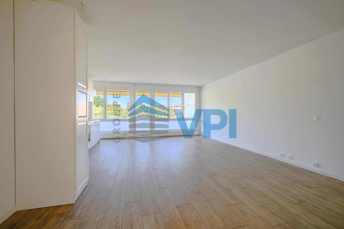 Appartement 4.5 pièces - Photo 2 sur 9