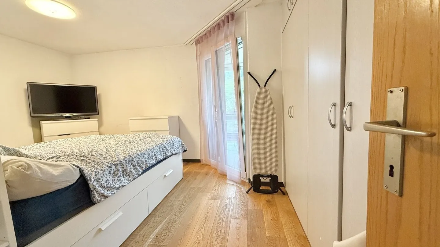 Ampio appartamento duplex di 5,5 locali in buona posizione - Foto 8 di 11