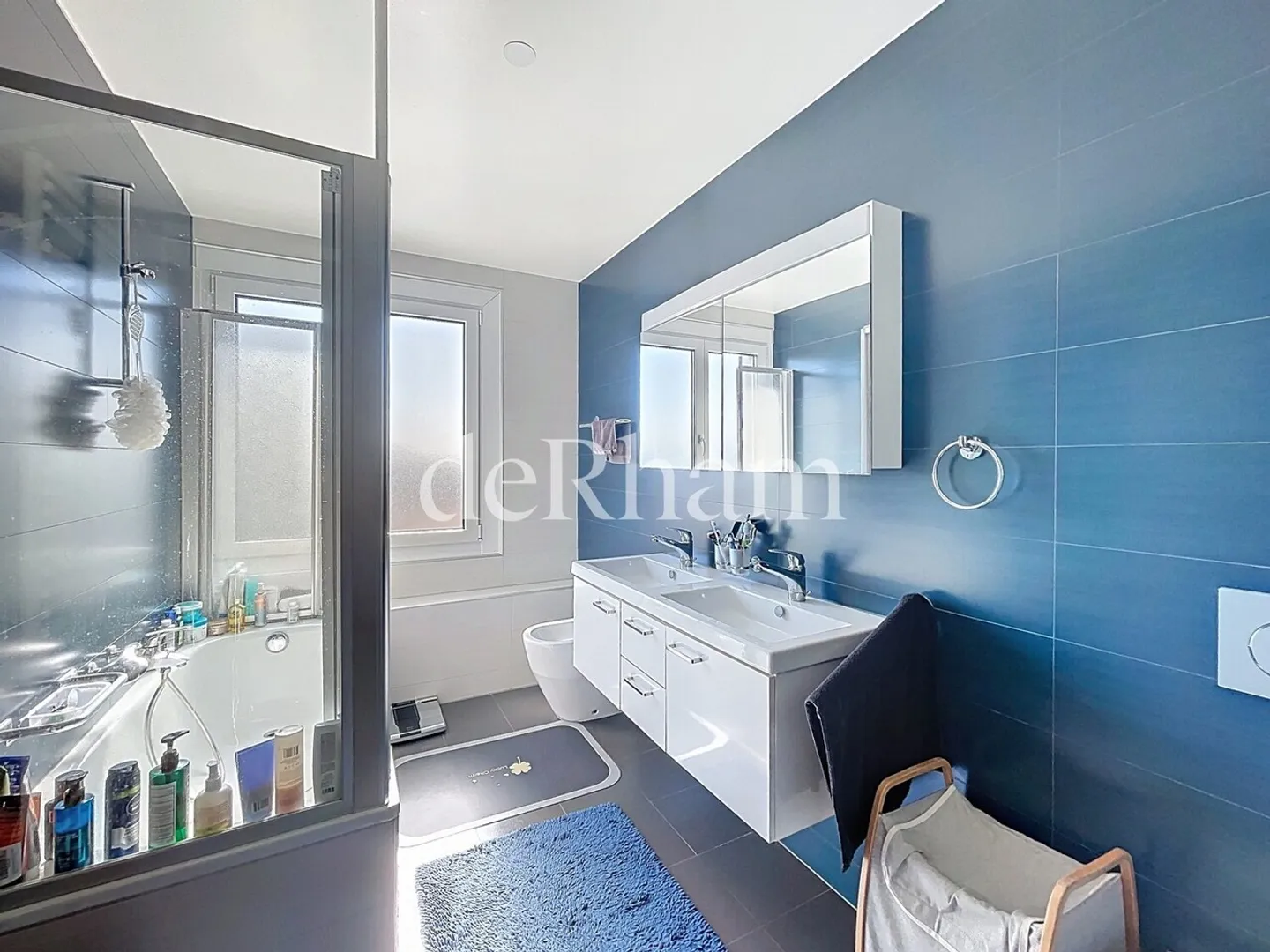 Magnificent villa of approx. 240m2 living space with private pool and garden! - Photo 7 of 12