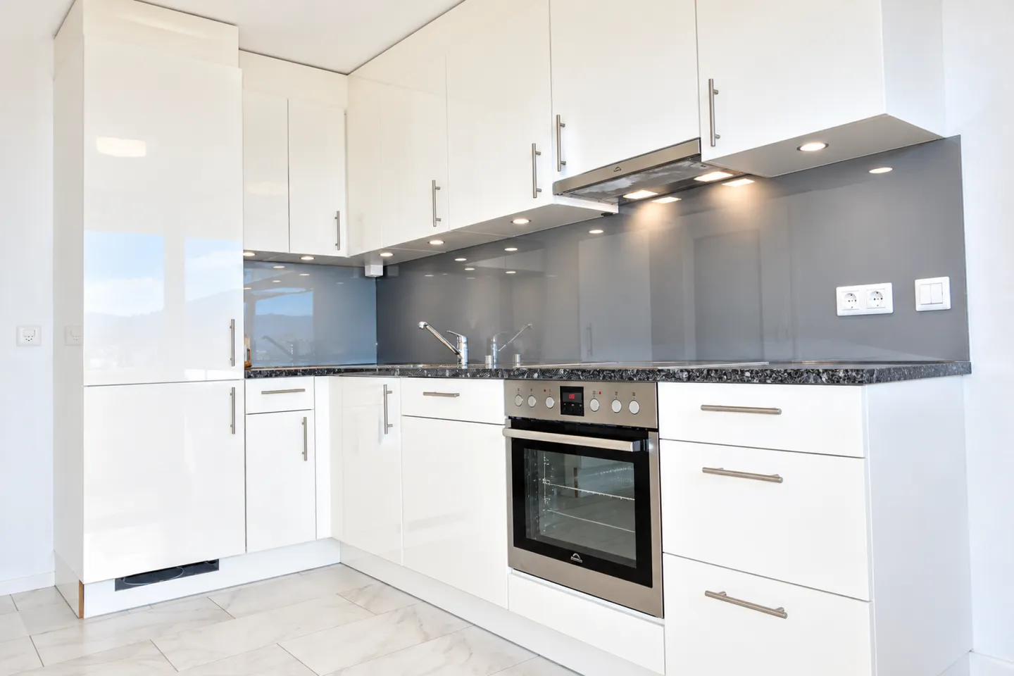 Modernes 3.5 Zimmerwohnung - Foto 2 von 3