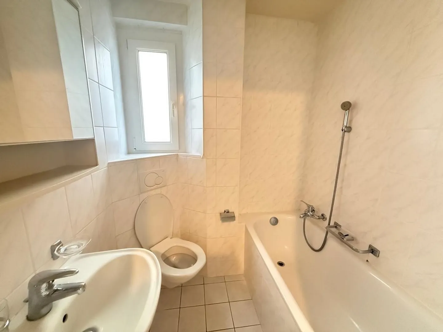 1.5-room apartment on the ground floor - Photo 4 of 4