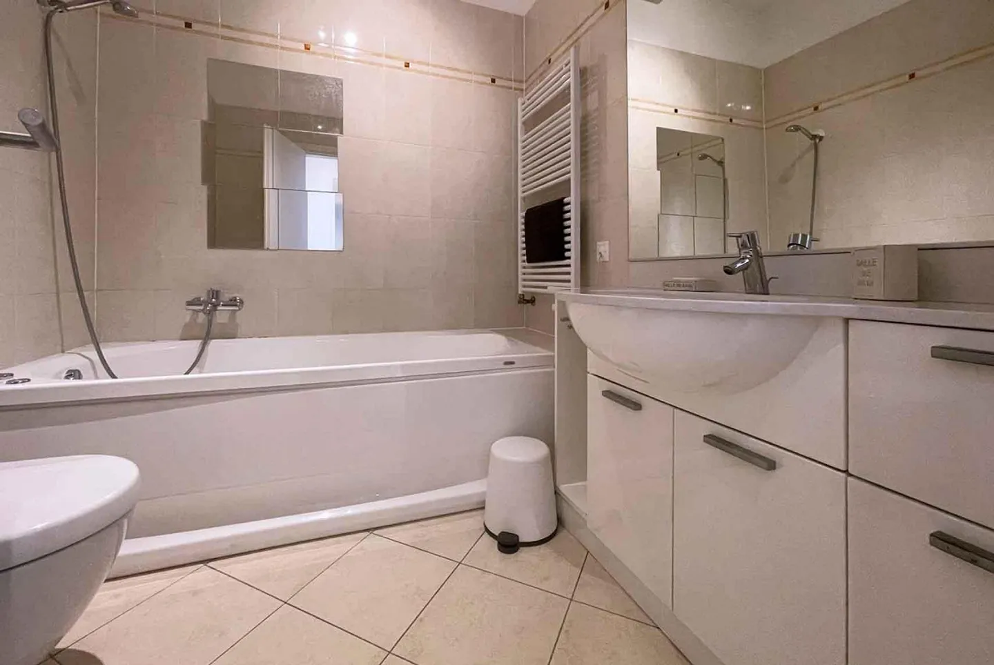 WUNDERSCHÖNE 3.5 ZIMMER IN EXKLUSIVER LAGE IN MAROGGIA - Foto 4 von 10