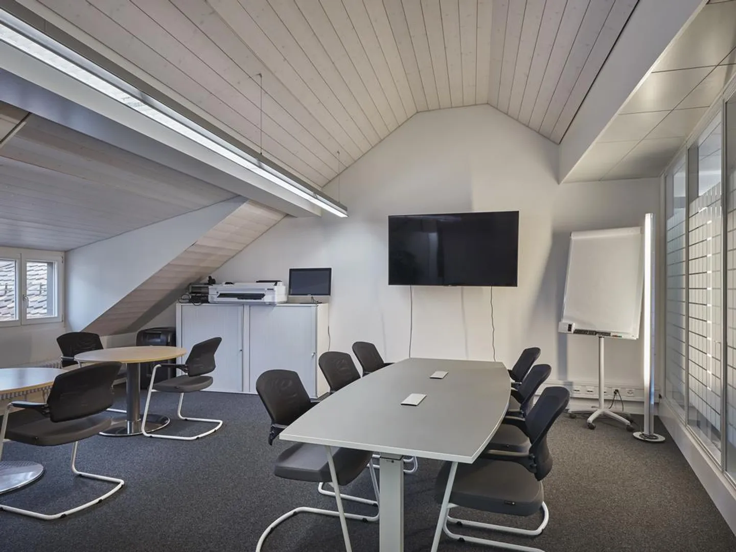 Espace de bureau dans un emplacement central - Photo 3 sur 6