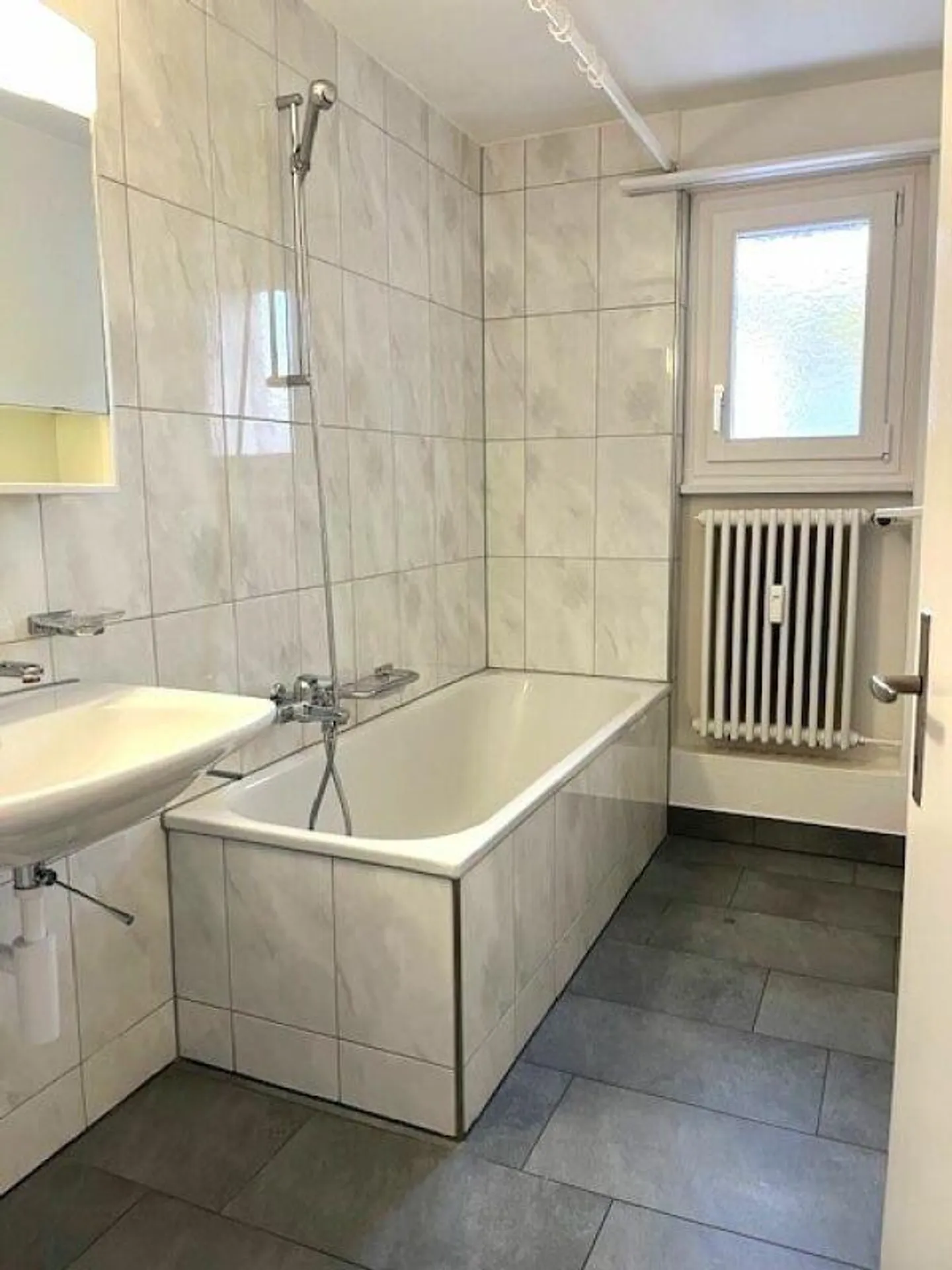 4.5 Zw Parterre - Foto 2 von 11