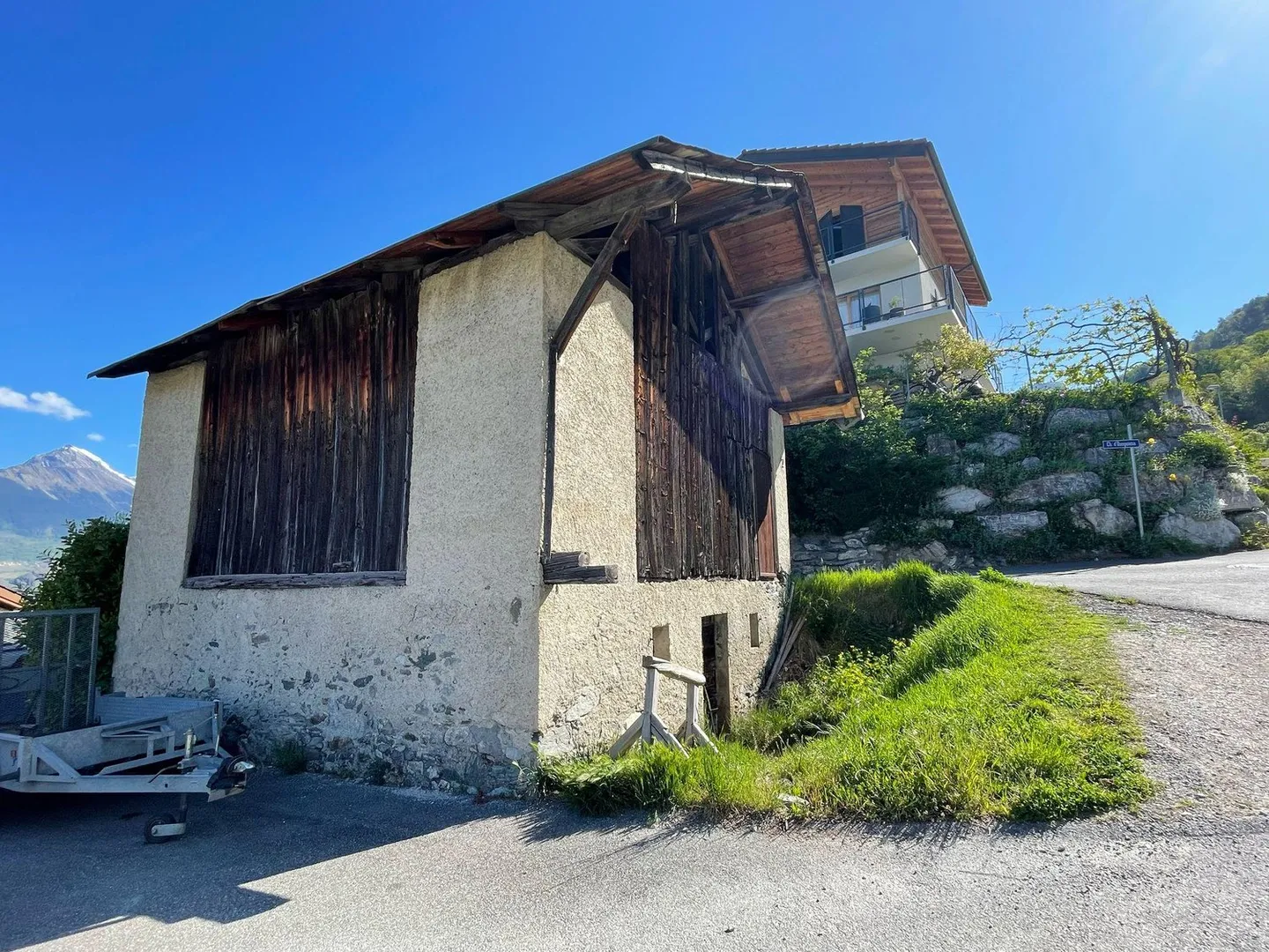 Prächtiges Gebäude mit Aussicht - Foto 2 di 12