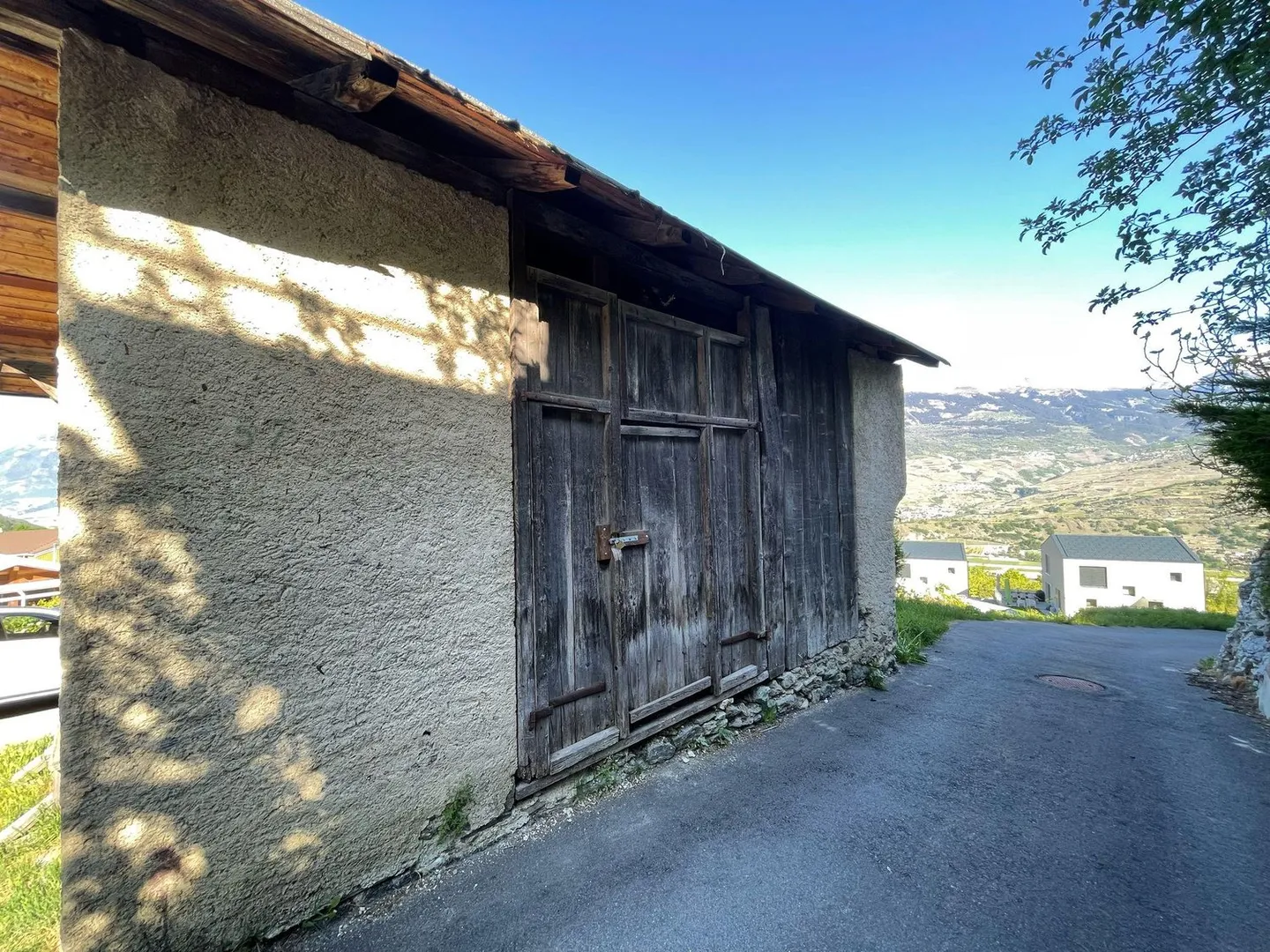 Prächtiges Gebäude mit Aussicht - Foto 3 di 12