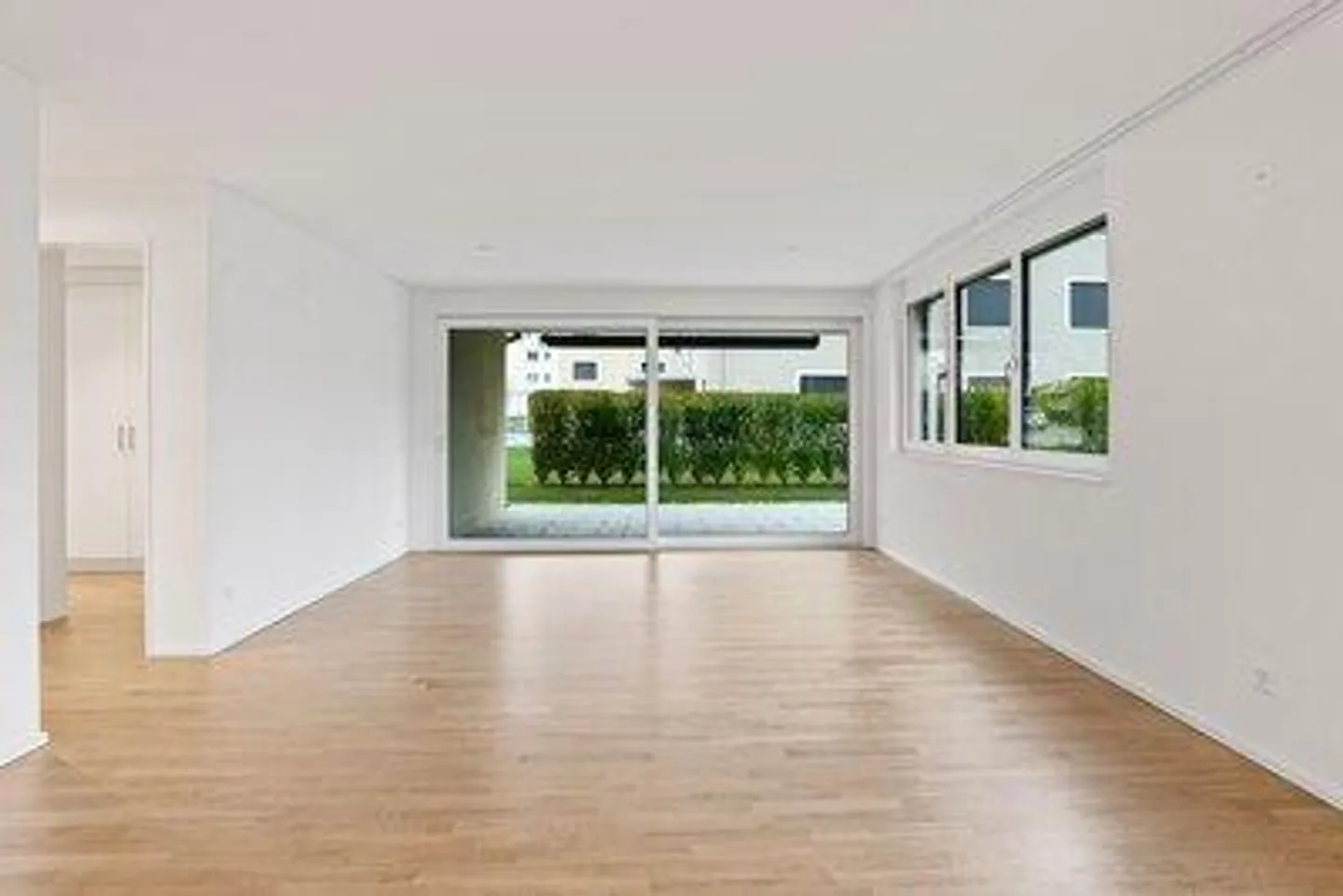 Stilvolle und hochwertig ausgebaute Wohnung - Photo 3 sur 13