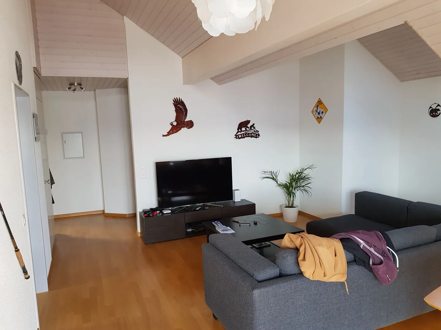 Charming 3.5-room apartment with panoramic view - Photo 2 of 8