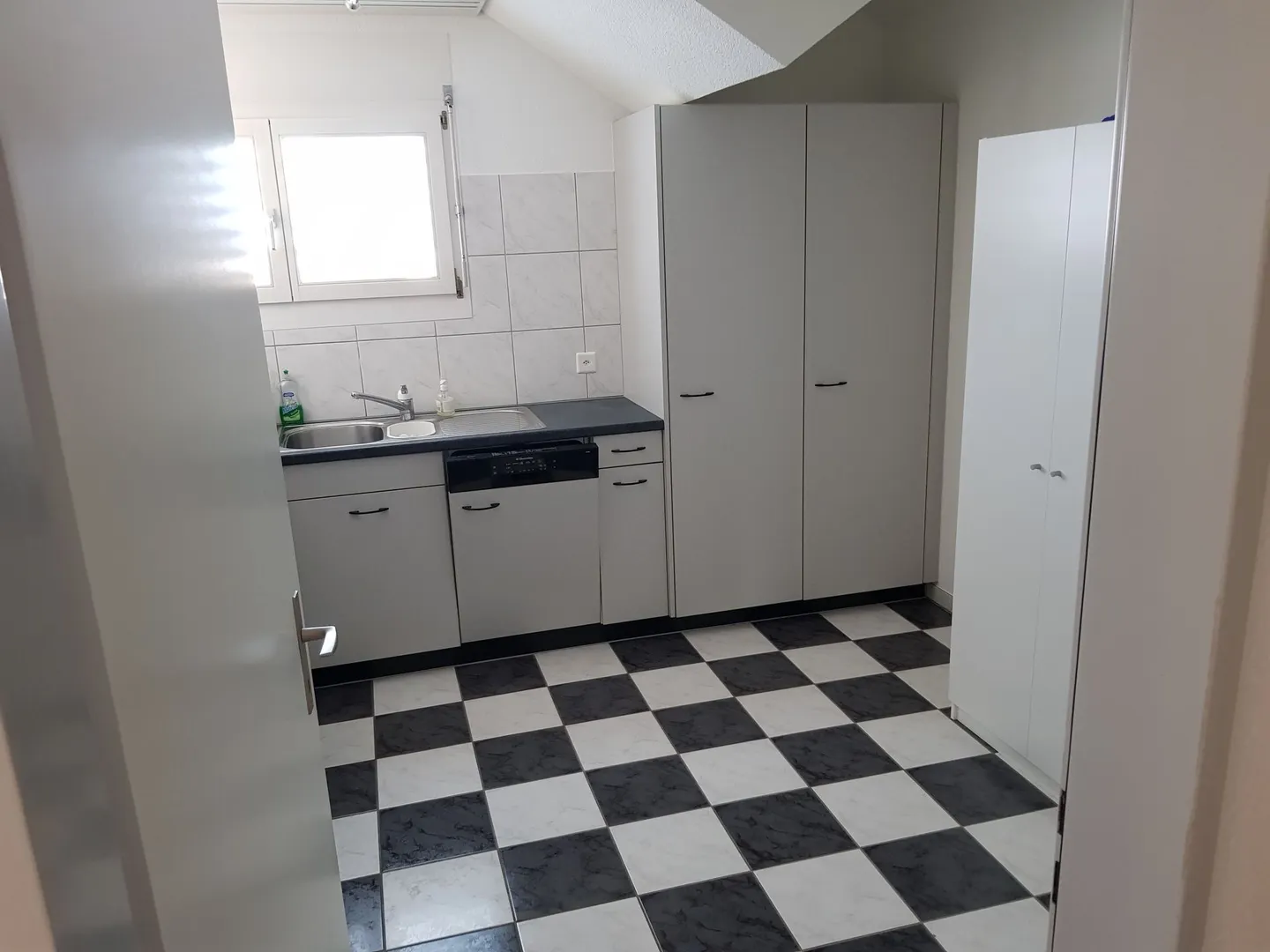 Charming 3.5-room apartment with panoramic view - Photo 5 of 8