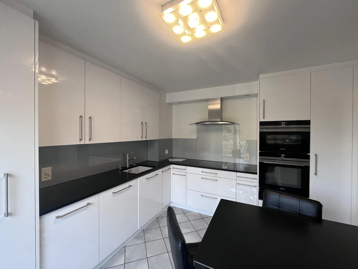 Triplex di 6 stanze al 1° piano - Foto 3 di 17