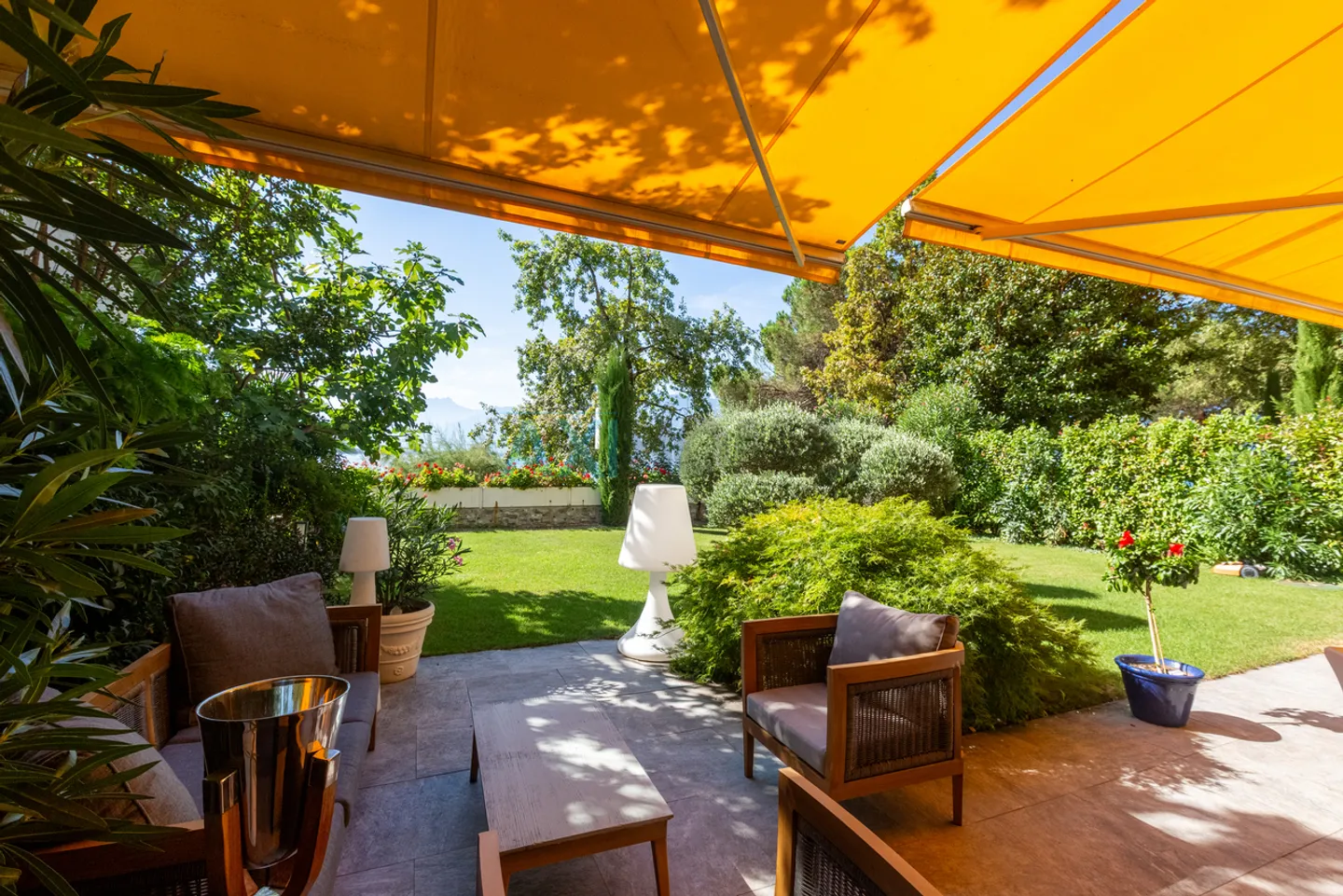 The Lake at the End of Your Garden, Have You Dreamed of It! - Photo 22 of 28