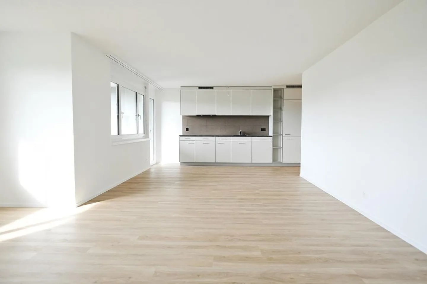 Dreamy Bright Apartment - Photo 1 of 10