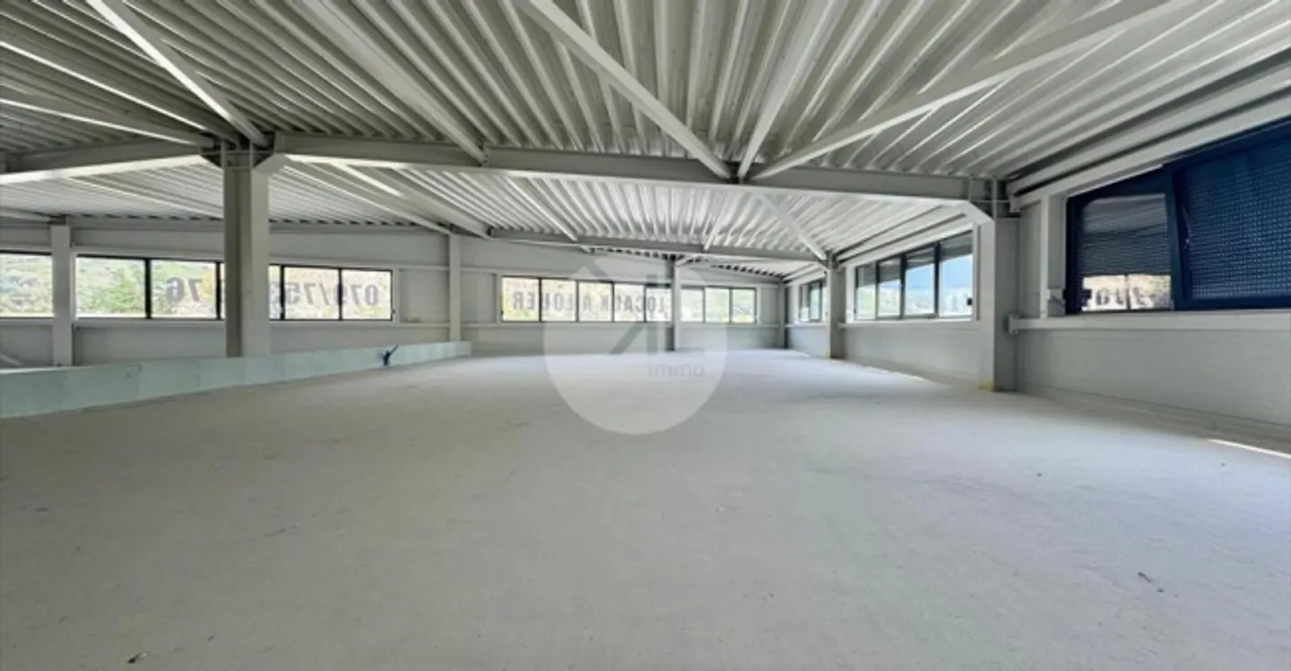 Office space for rent - Photo 3 of 10