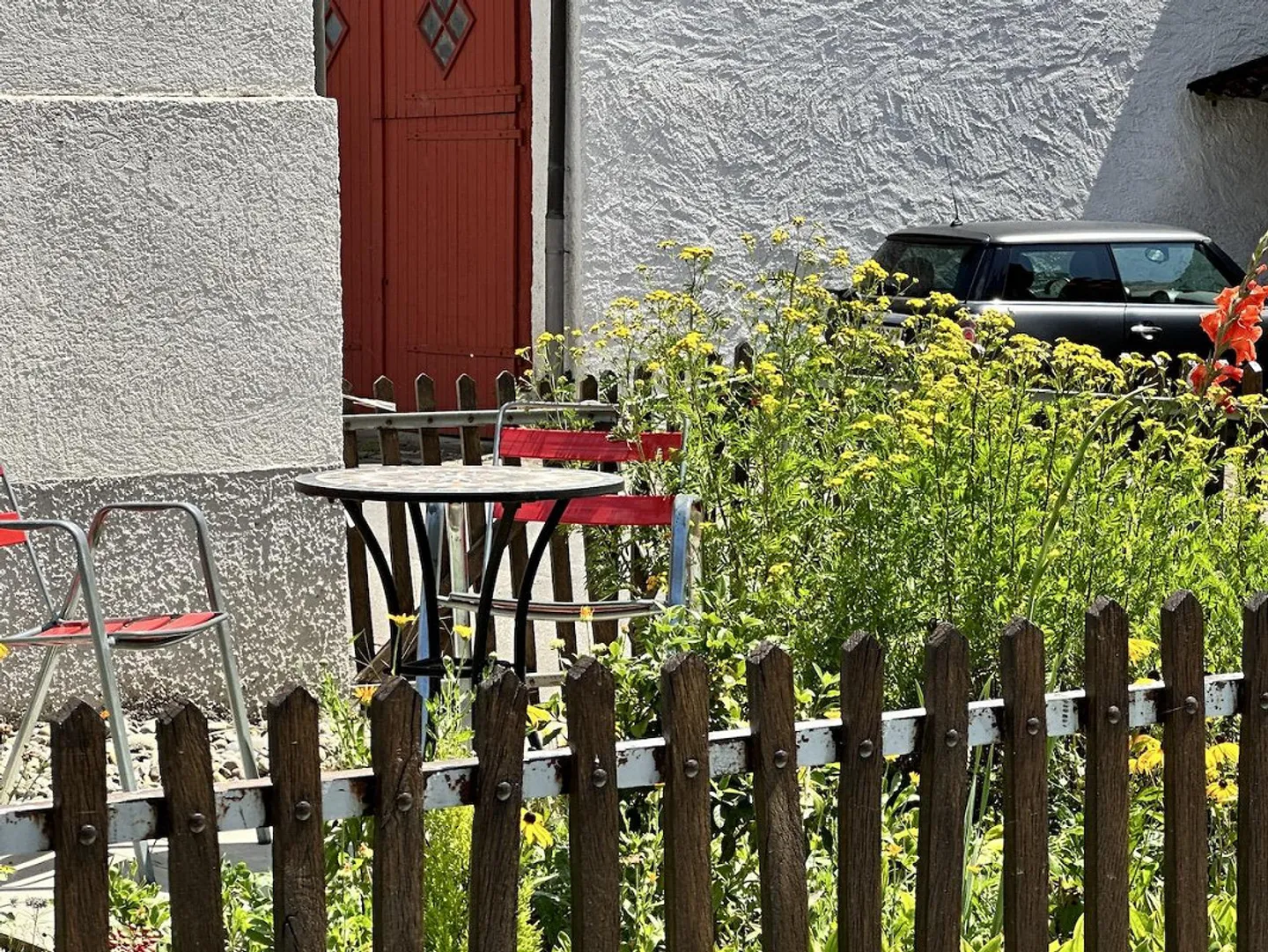 Multi-family house with extension possibility - Photo 3 of 7