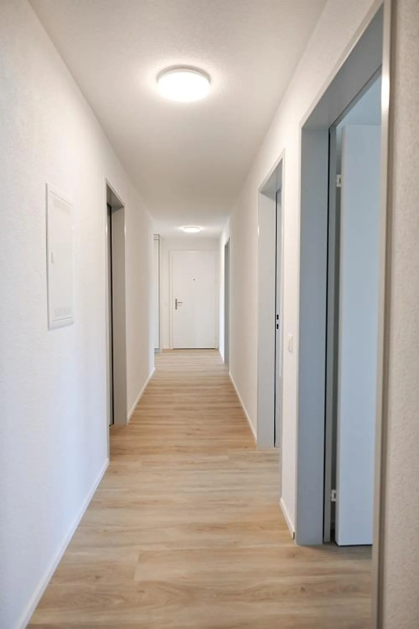 Dreamy Bright Apartment - Photo 6 of 10