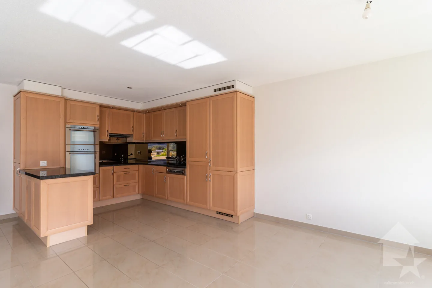 «Ampio appartamento di 4,5 locali di 132 m2 con grande balcone» - Foto 5 di 20