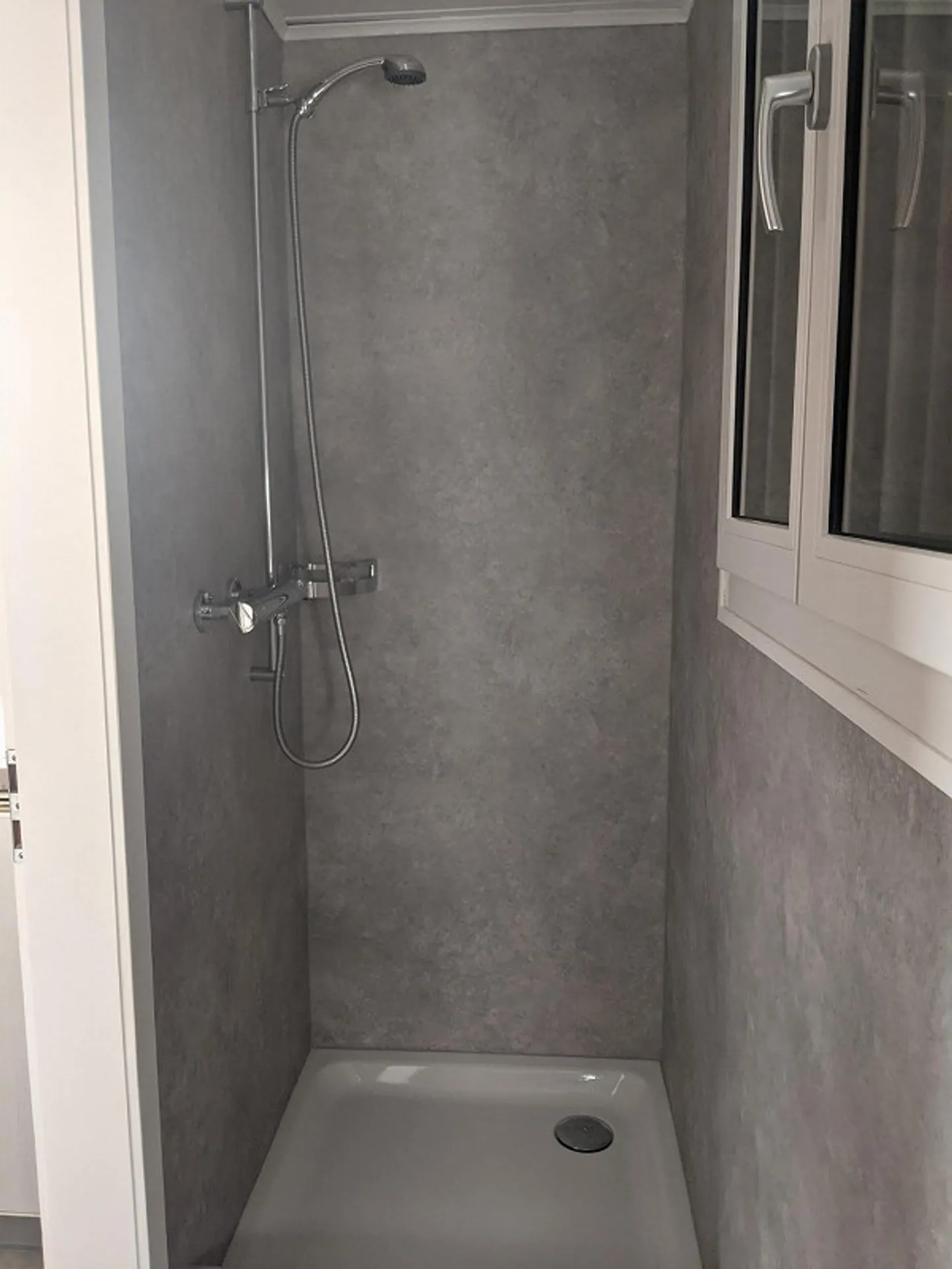 Charming 3.5-room apartment in a central location in St. Gallen - Photo 3 of 7