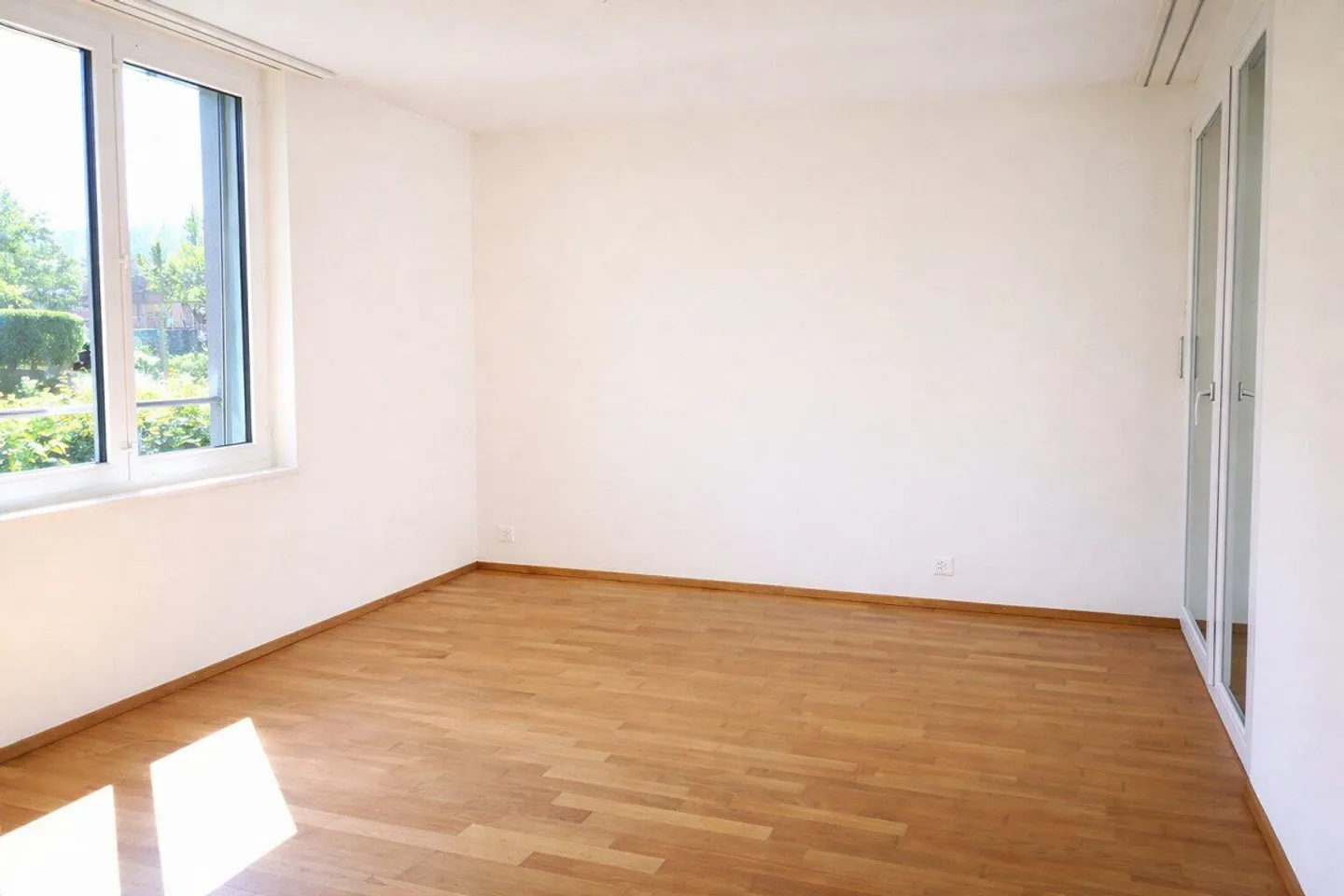 Appartement moderne de 3,5 pièces à louer à Mettmenstetten - Photo 4 sur 8