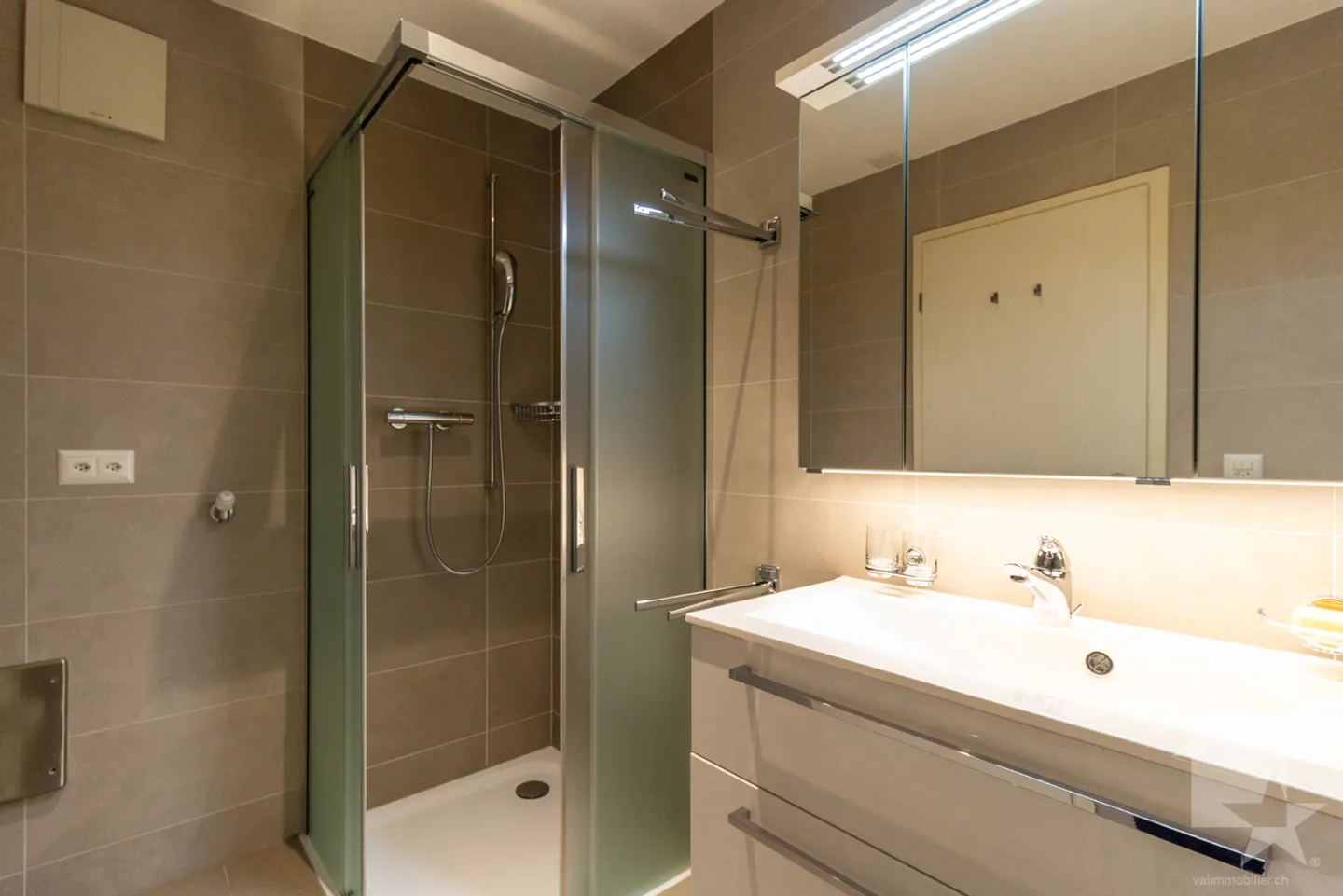 «Ampio appartamento di 4,5 locali di 132 m2 con grande balcone» - Foto 11 di 20