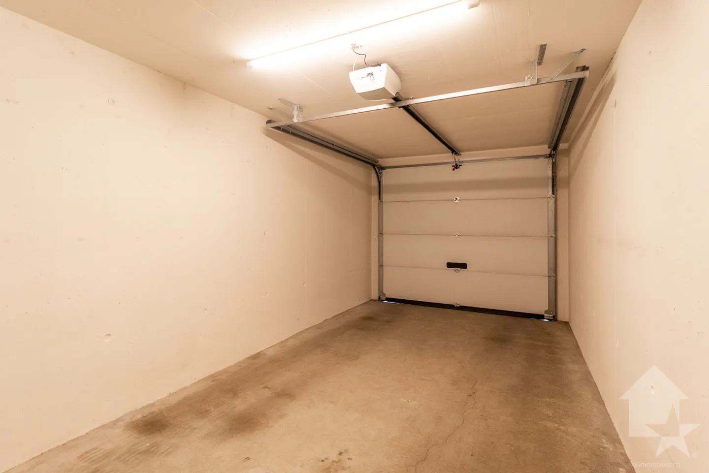 «Ampio appartamento di 4,5 locali di 132 m2 con grande balcone» - Foto 19 di 20