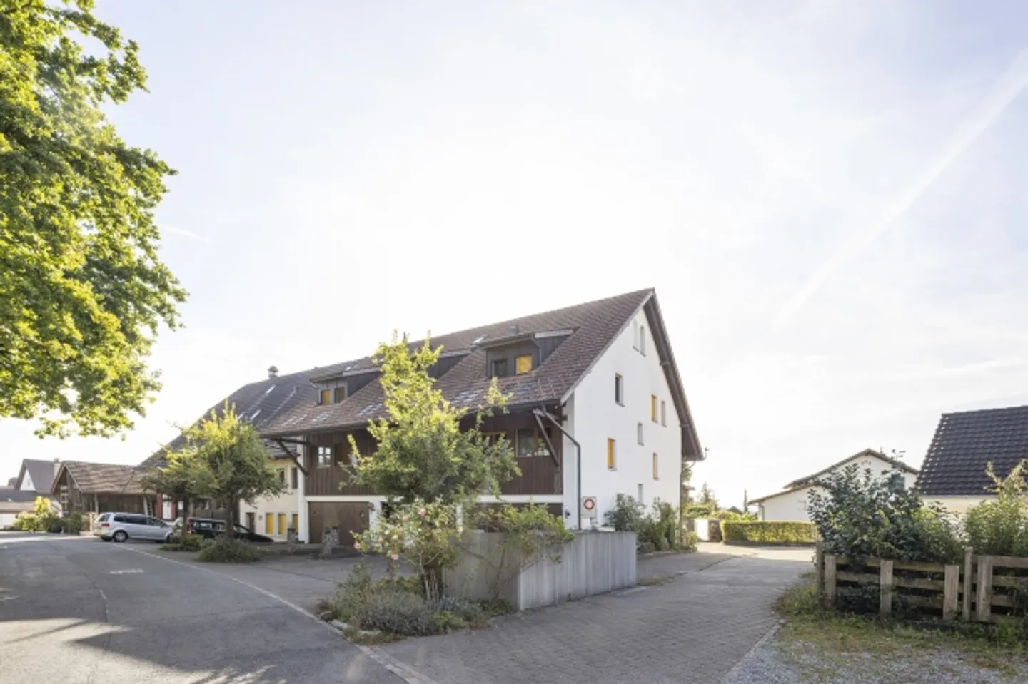 Tranquillo, verde e ideale per la vita familiare e per il lavoro da casa - Foto 2 di 13